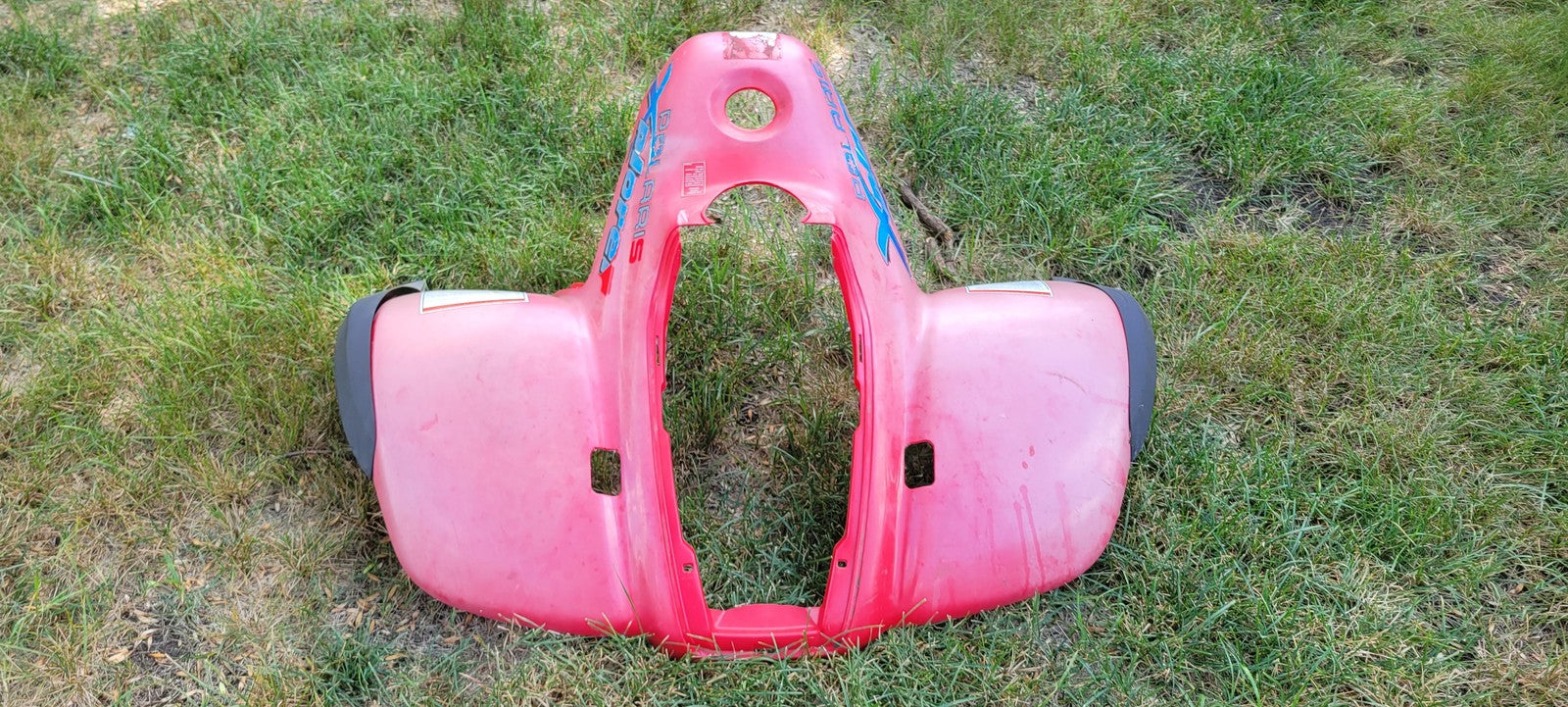 1995 Polaris Xplorer 400 Front Fender 2631739-136 2632303-136 RED