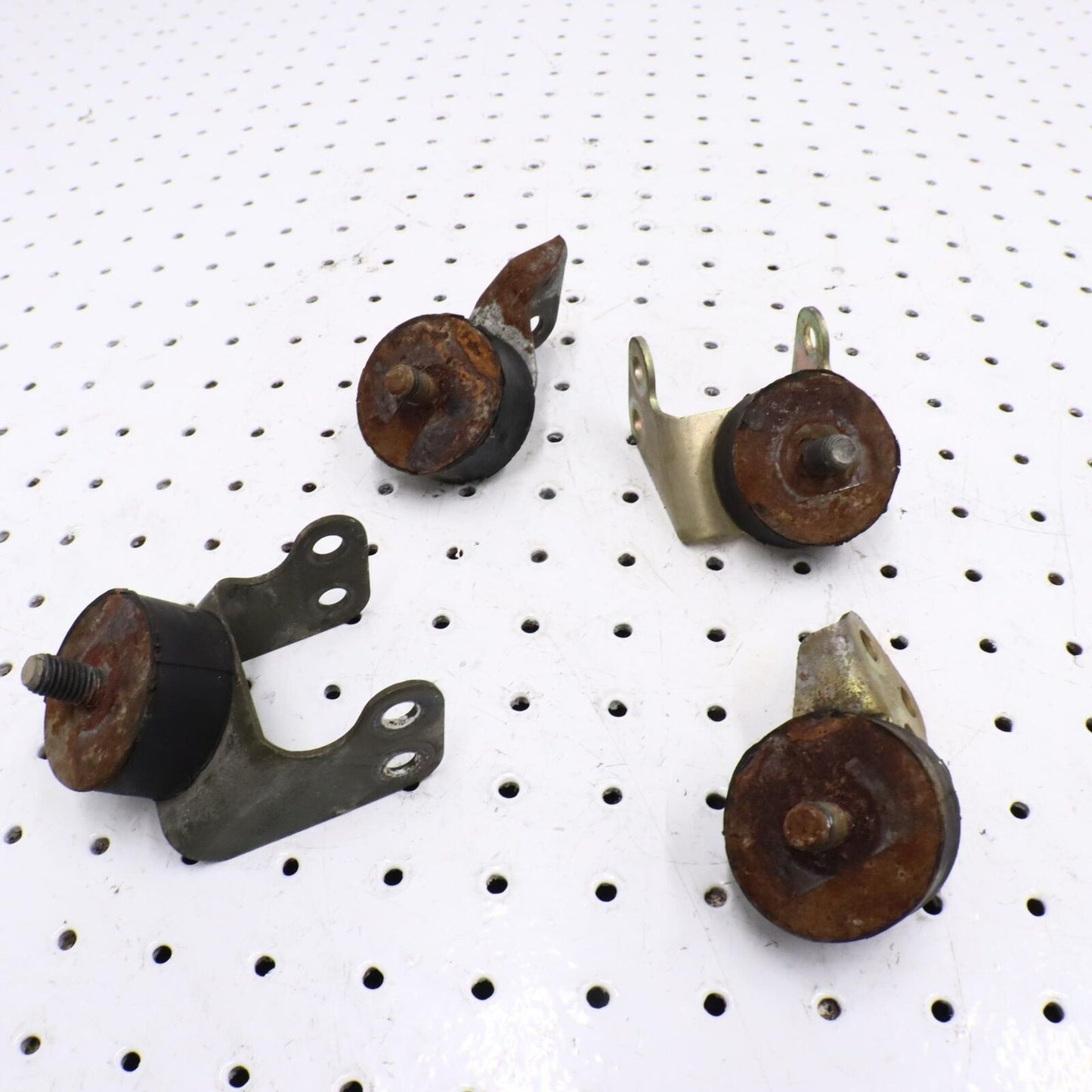 2013 POLARIS SPORTSMAN 550 ENGINE MOTOR MOUNTS 3022154; 3024013; 5253340