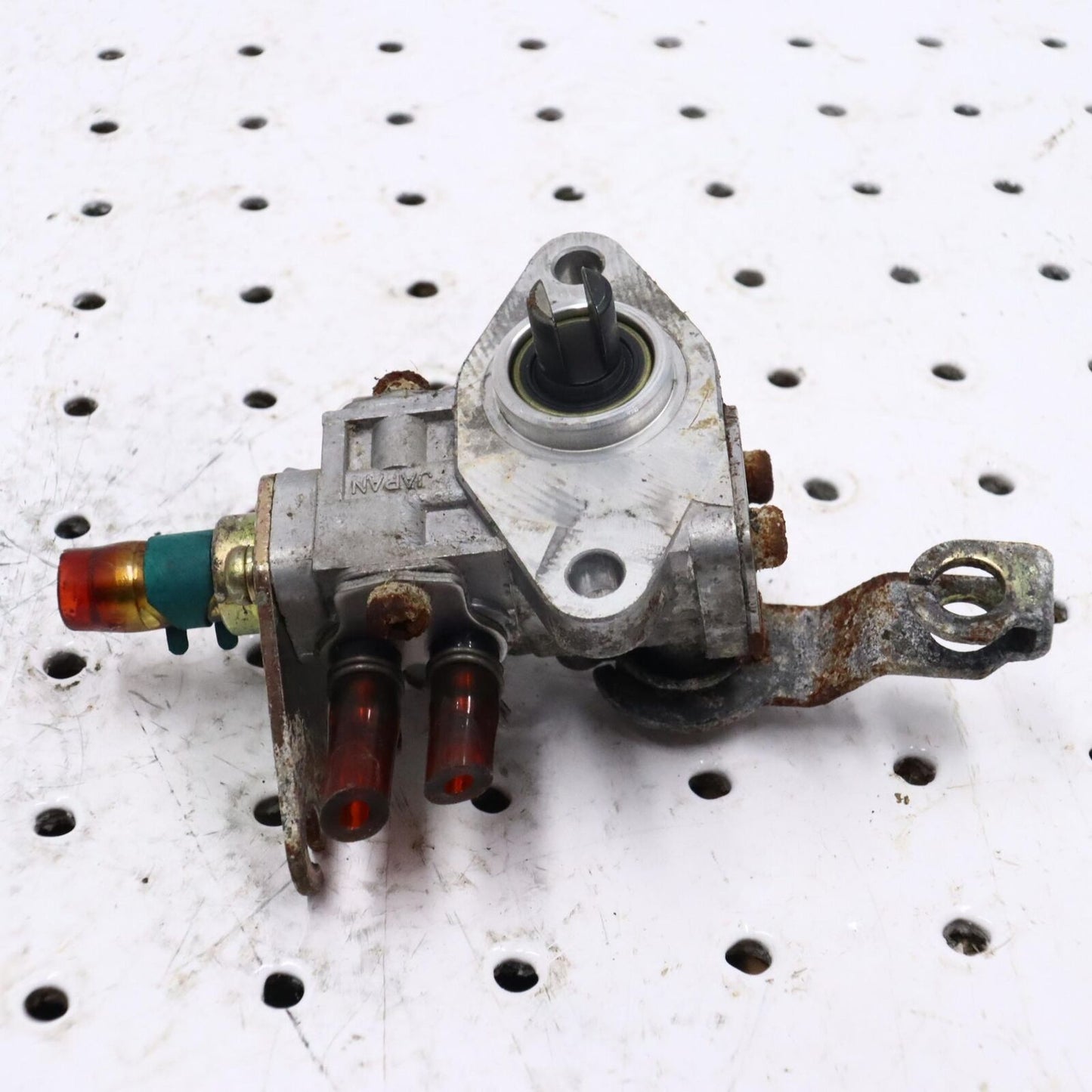 2006 POLARIS FUSION 700 OIL PUMP 2520463 