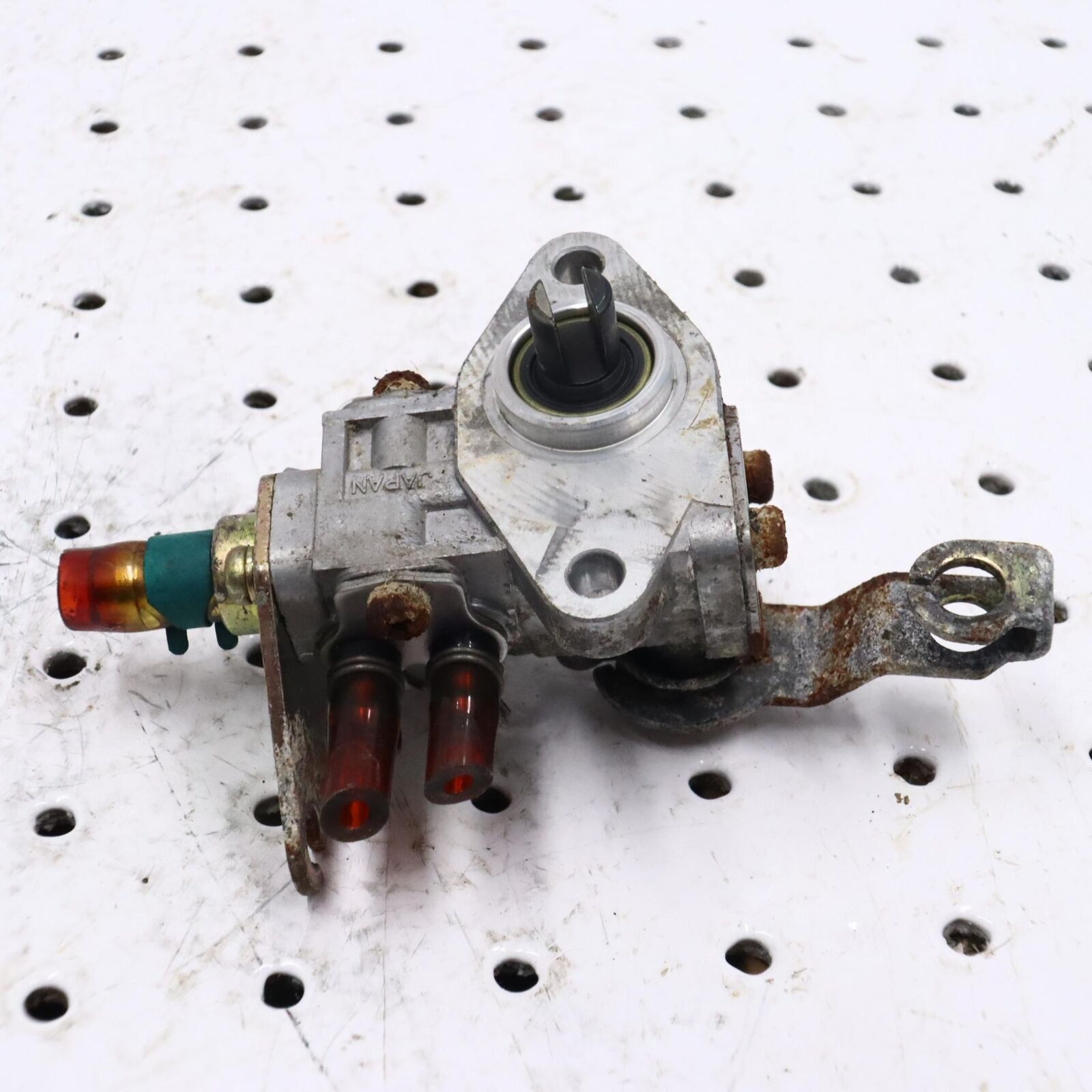 2006 POLARIS FUSION 700 OIL PUMP 2520463 