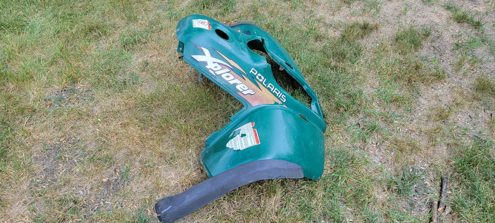 1998 Polaris Xplorer 400l Front Fender 2631928-195 2632303-195