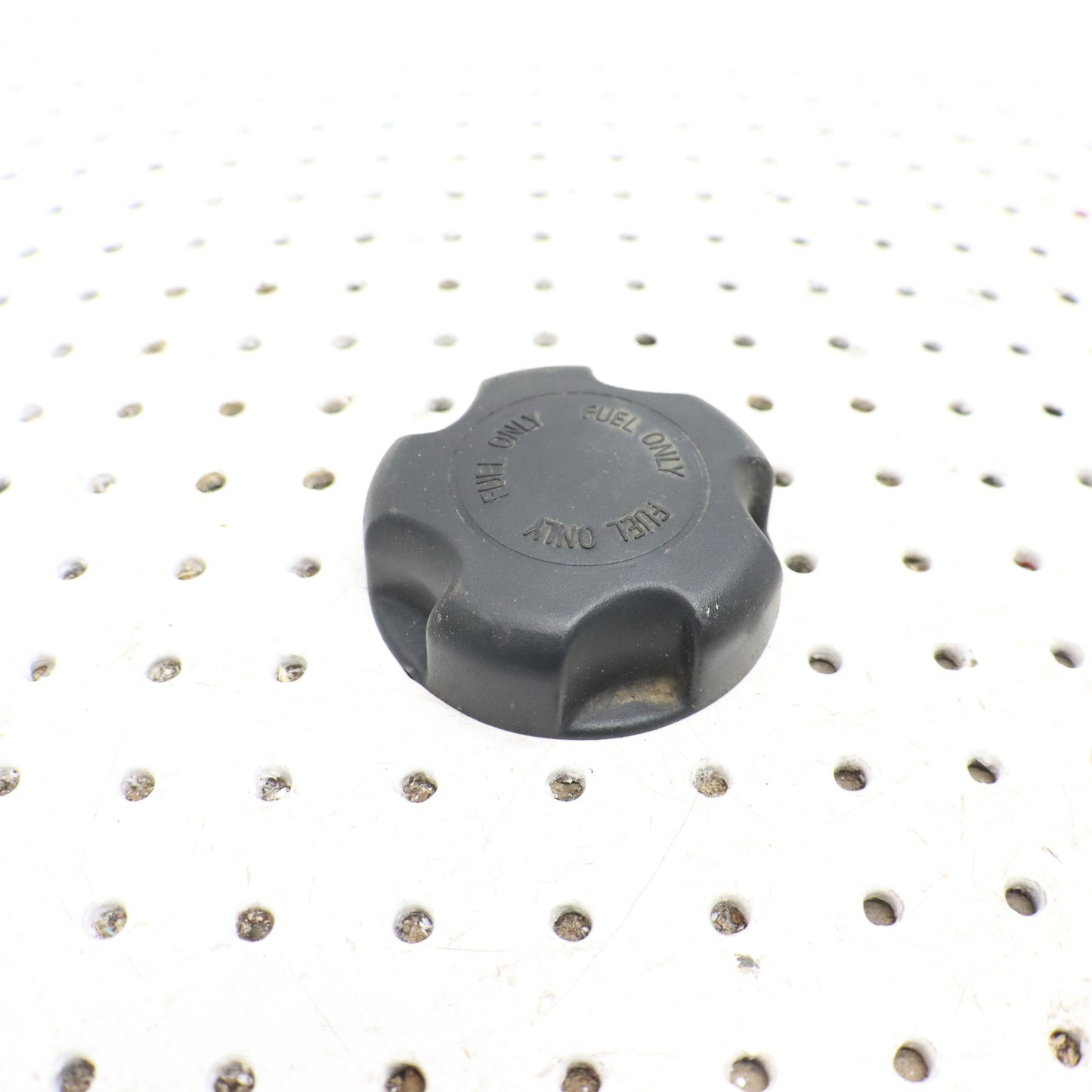 2009 Polaris Sportsman Xp 850 Gas Tank Cap Cover Lid 5433687; 5450389