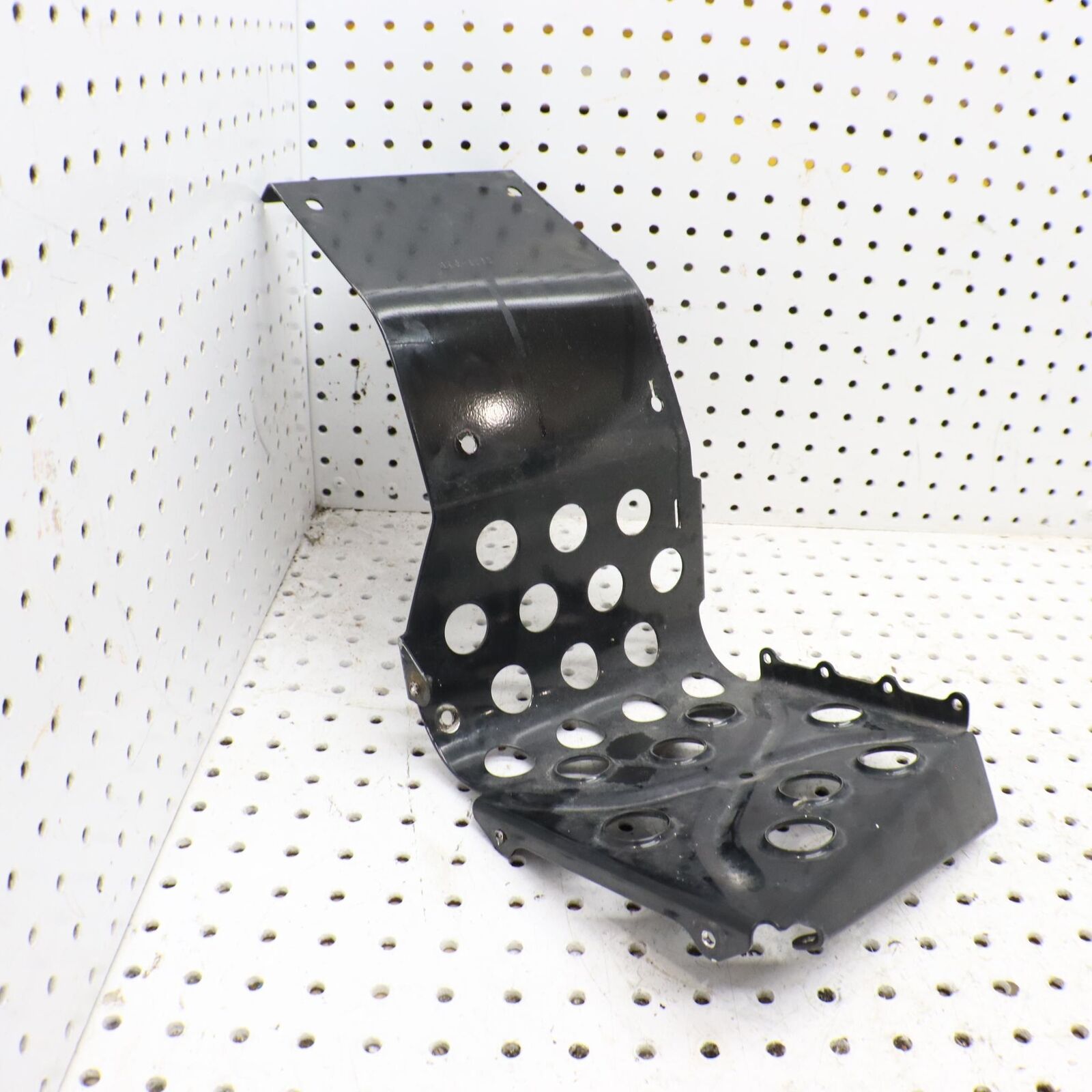 2005 ARCTIC CAT SABERCAT 600 LEFT FOOT HOLDER REST STAY FOOTREST WELL 2706-551