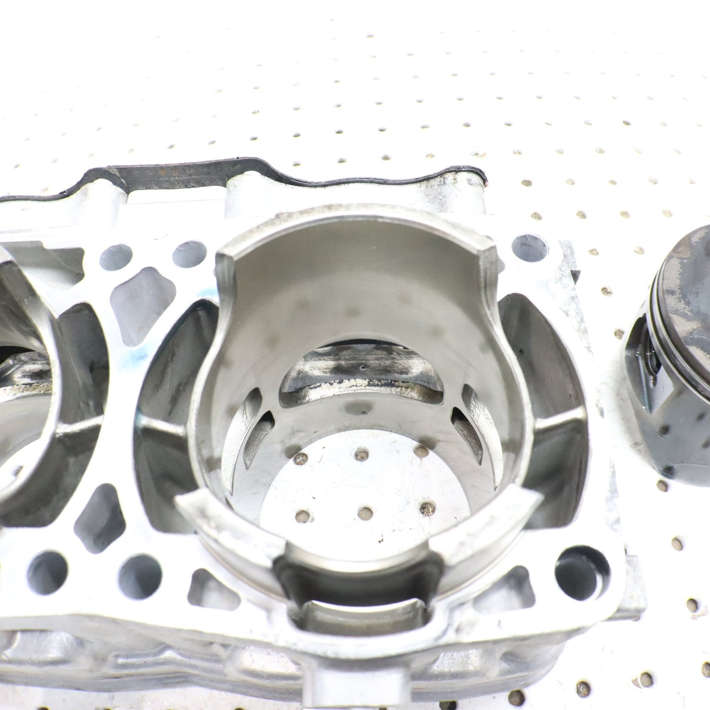 2016 Polaris Rush 800 Cylinder Jug 3022828 GOOD & PISTONS 2206158 2208214