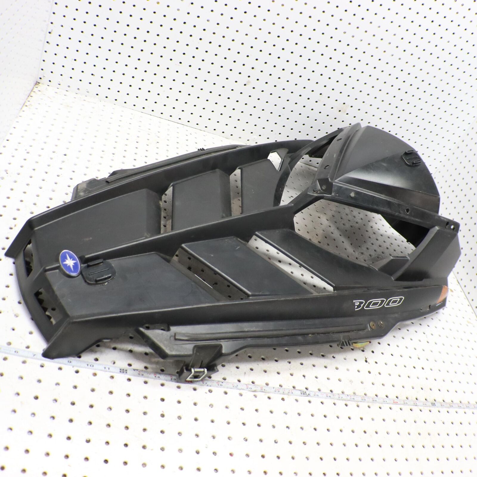 2014 POLARIS PRO RMK 800 HOOD SHROUD 5437509-070 (CRACKED)