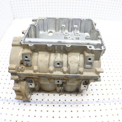2013 Polaris Ranger Xp 900 Crank Case Engine Case 2204947, 2207371 GOOD!!