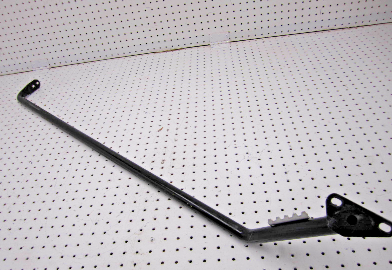 2009 POLARIS DRAGON 800 RMK 163 FOOTREST SUPPORT RH 1015407-067