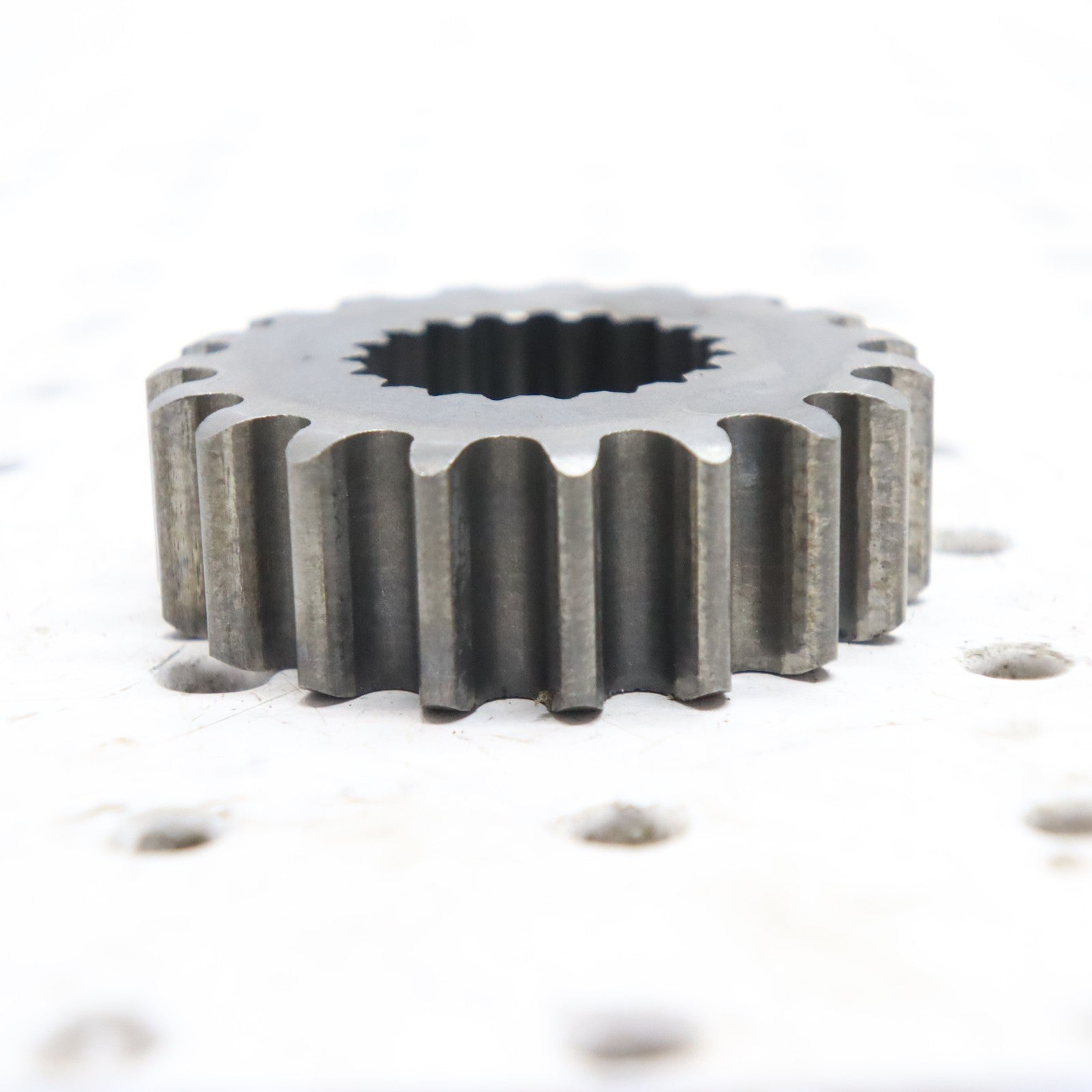 2016 Arctic Cat M8000 Chaincase Sprocket Gear Upper 2602-823 19T (13 Wide)