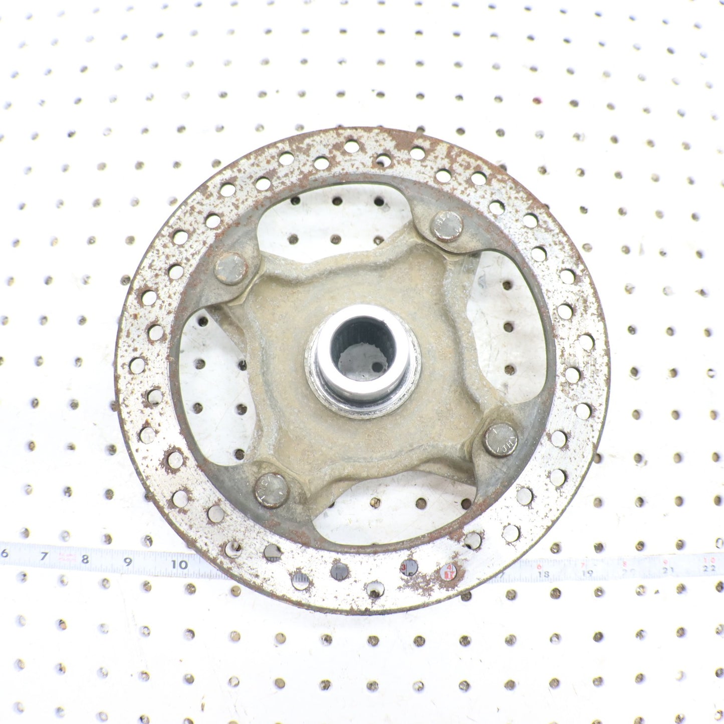 2009 Polaris Sportsman Xp 850 Wheel Hub FRONT 5135499; 5136946 
