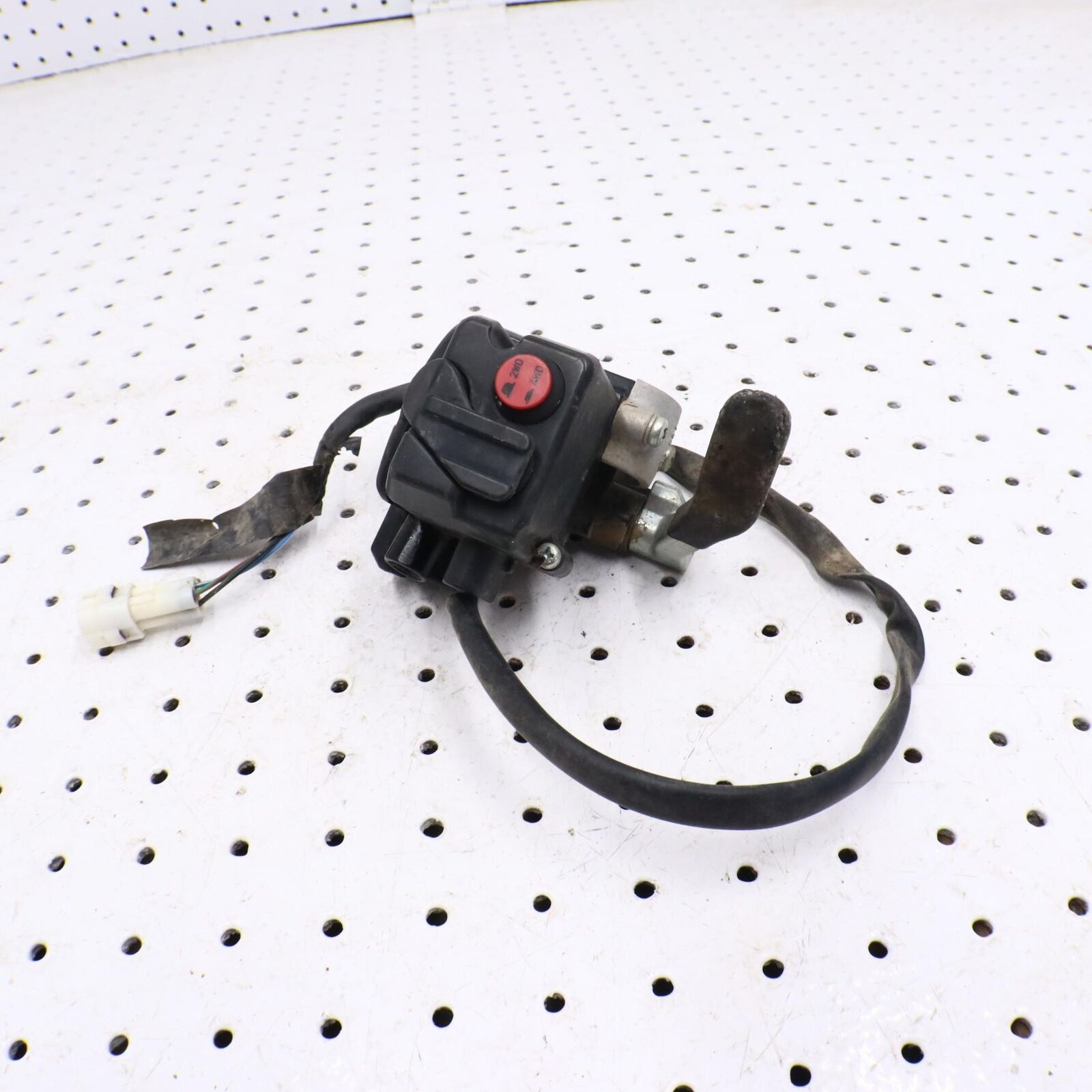 2013 YAMAHA GRIZZLY 700 THROTTLE LEVER ASSY 1HP-26250-00-00; 1HP-26250-03-00