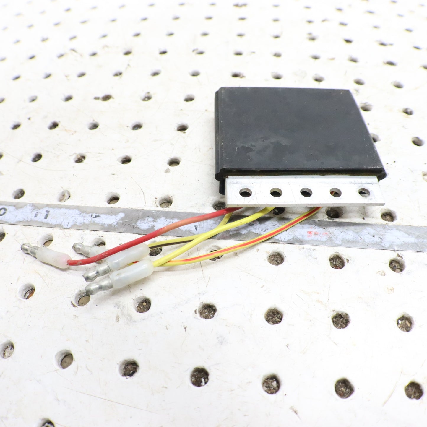 1995 Polaris Xplorer 400 Voltage Regulator 4060113 2205046 LR-35