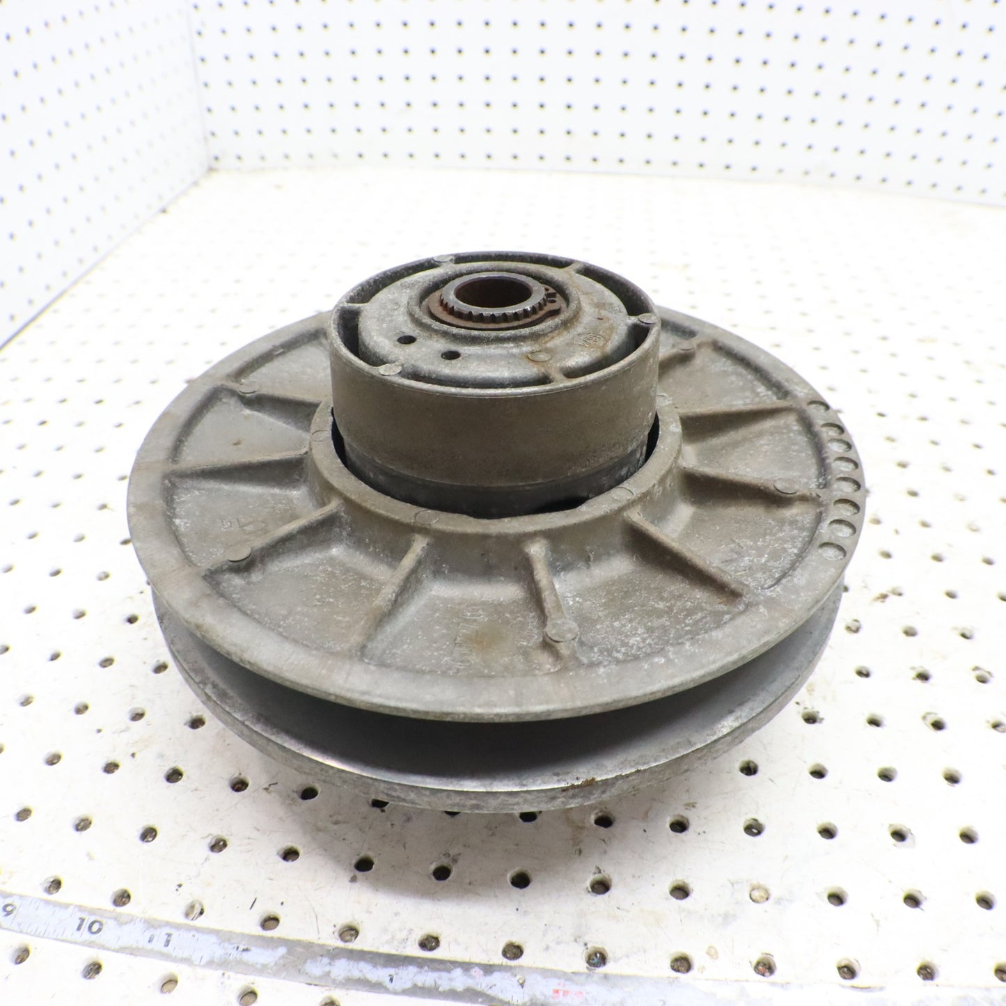 2004 Polaris Sportsman 500 EBS Driven Clutch Secondary Clutch 1322408