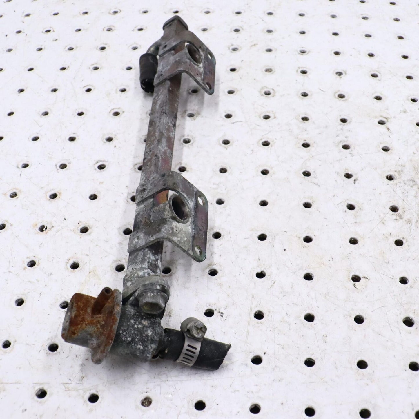 2002 ARCTIC CAT ZR 600 THROTTLE BODY FUEL INJECTOR RAIL 3005-691