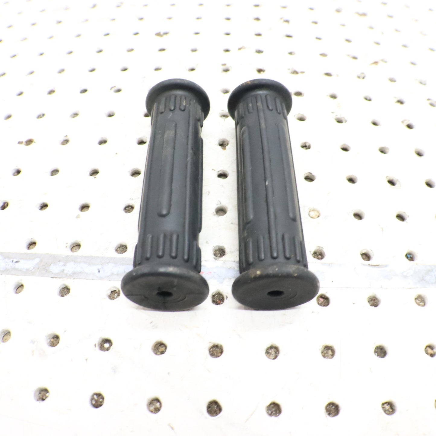 2004 Polaris Sportsman 500 Handlebar Grips 5433834-070