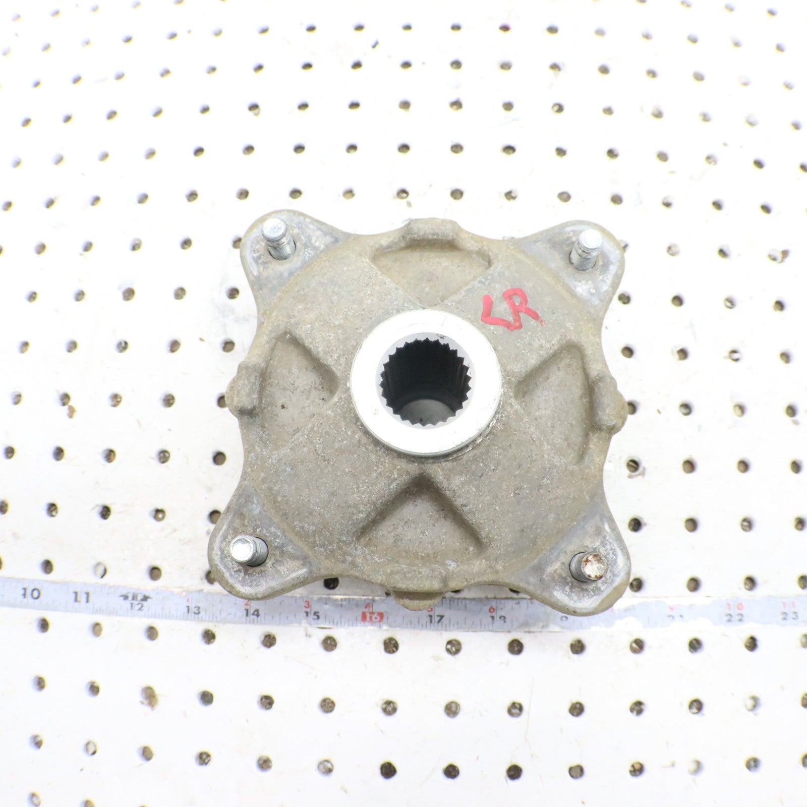 2009 Polaris Sportsman 800 Wheel Hub 5135113 5143629 REAR 