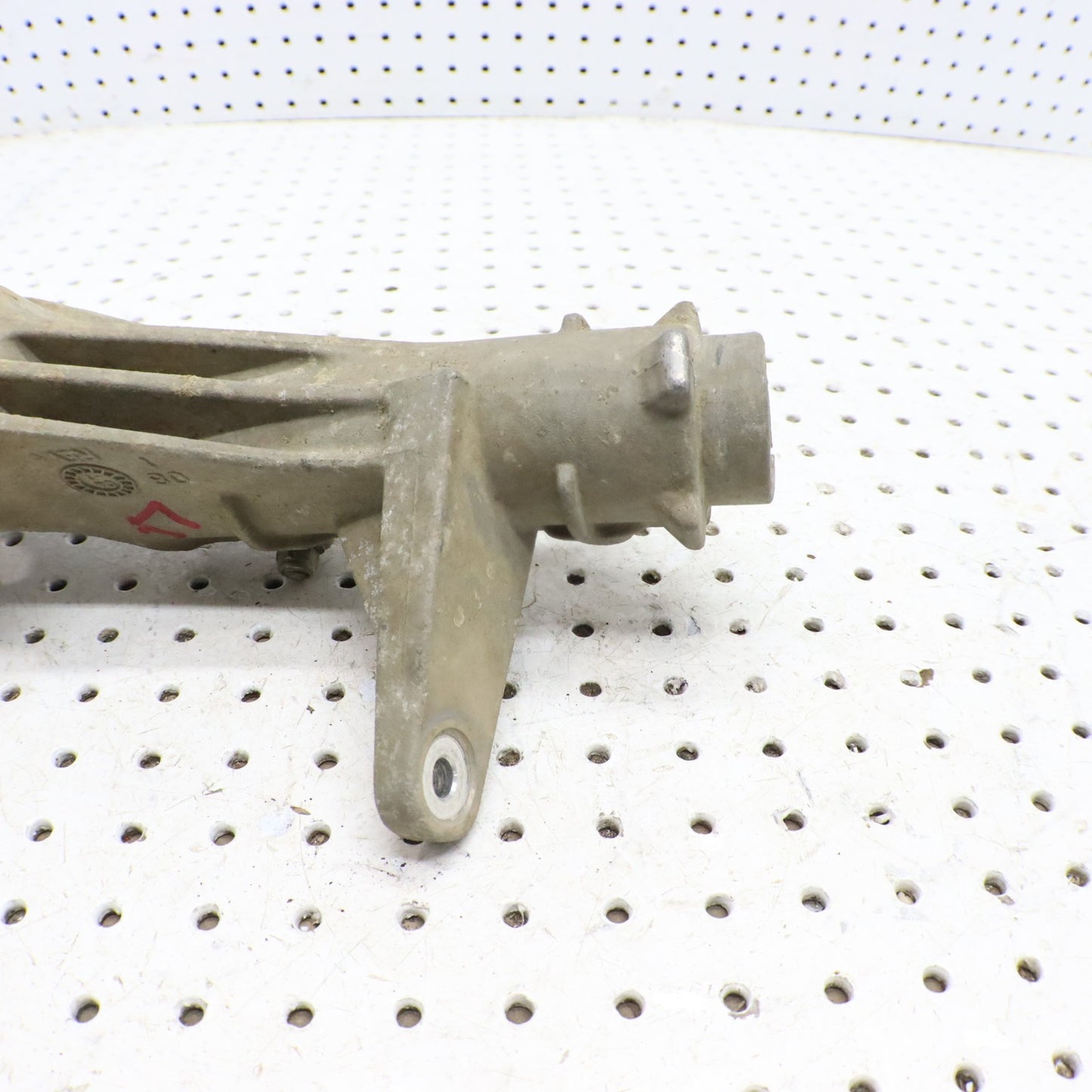 2009 Polaris Sportsman 800 Front Hub Strut 1822825 LEFT