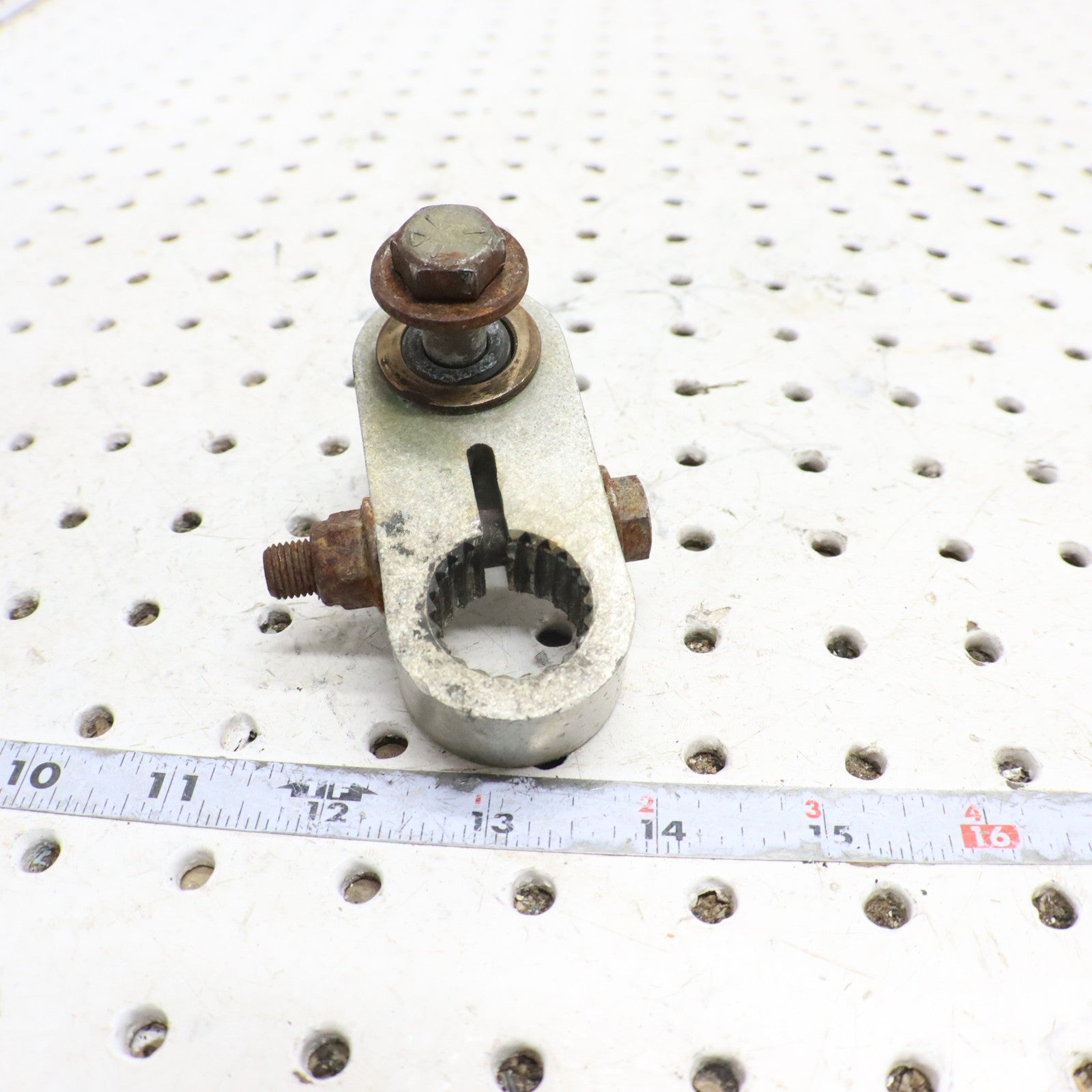 2007 Polaris Iq 600 Rear Arm 1541967; 3514331; 5134046