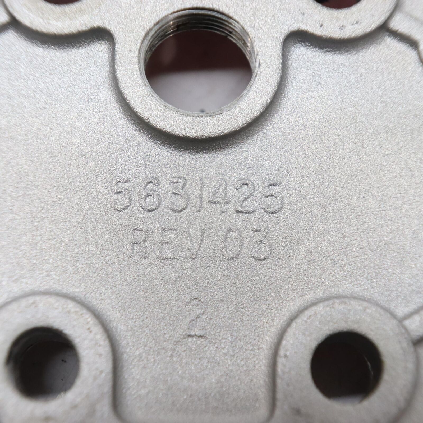 2006 POLARIS FUSION 600 CYLINDER HEAD COVER WATER JACKET 5631425-329