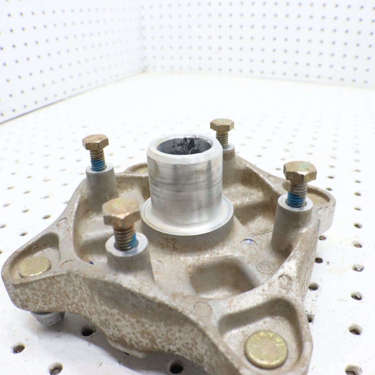 2024 Polaris Sportsman 570 Efi Eps FRONT Wheel Hub 5143612