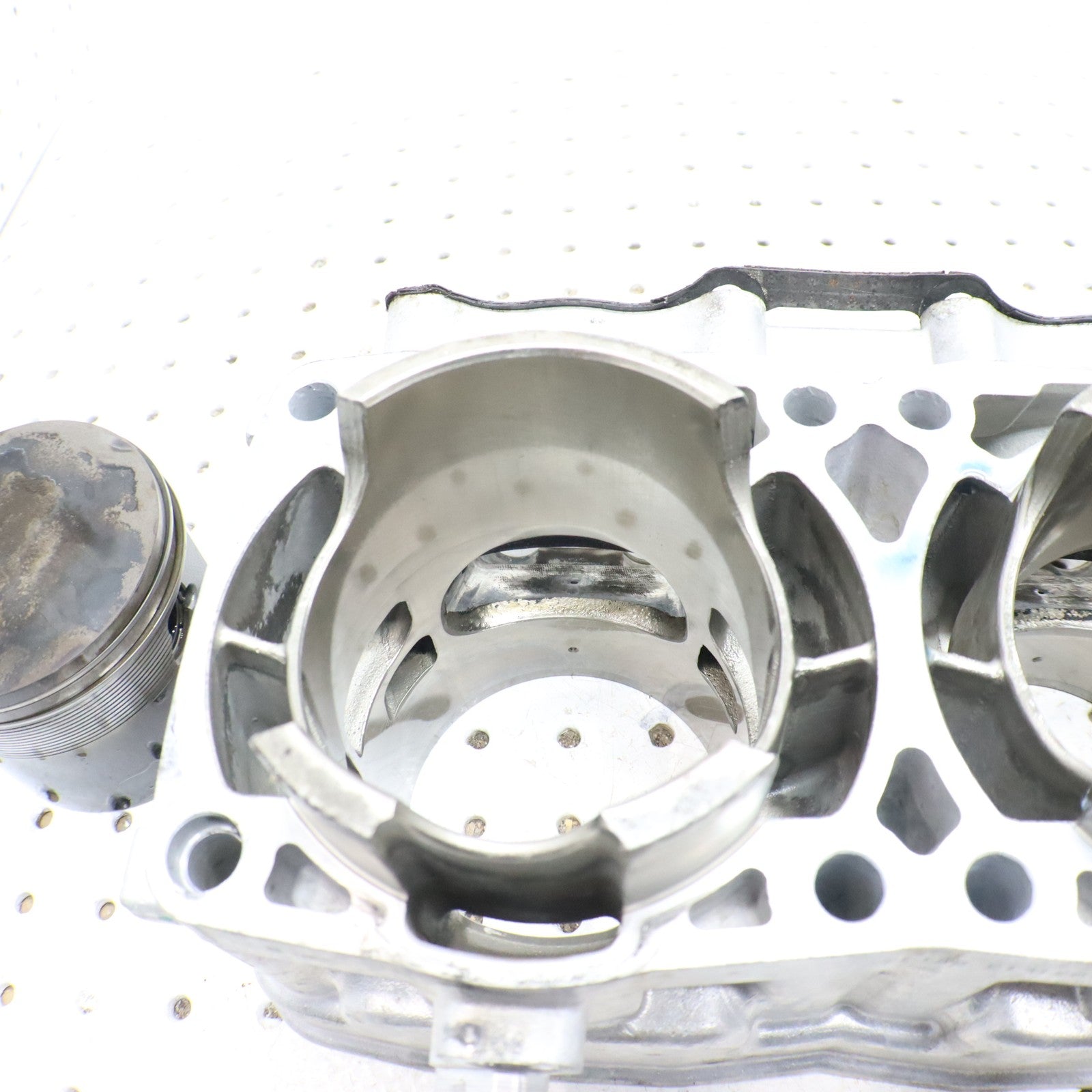 2016 Polaris Rush 800 Cylinder Jug 3022828 GOOD & PISTONS 2206158 2208214