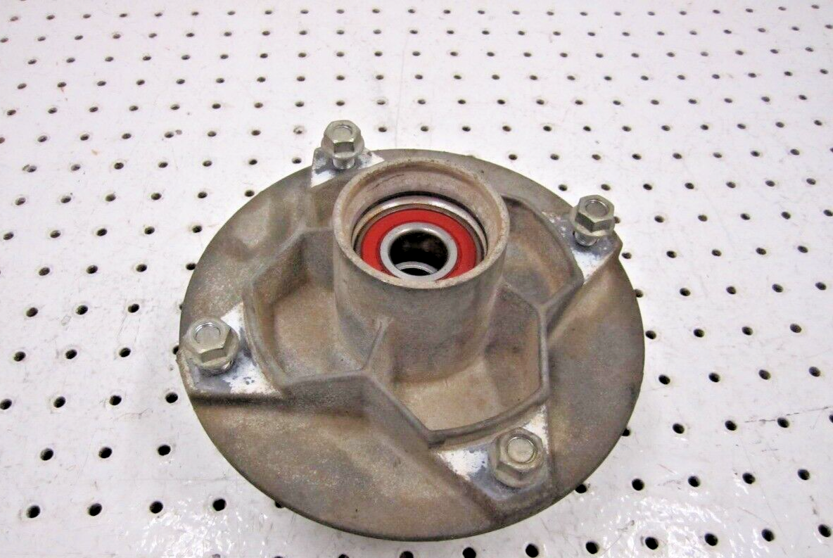 2000 POLARIS MAGNUM 325 2X4 FRONT WHEEL HUB 5130940 1520453