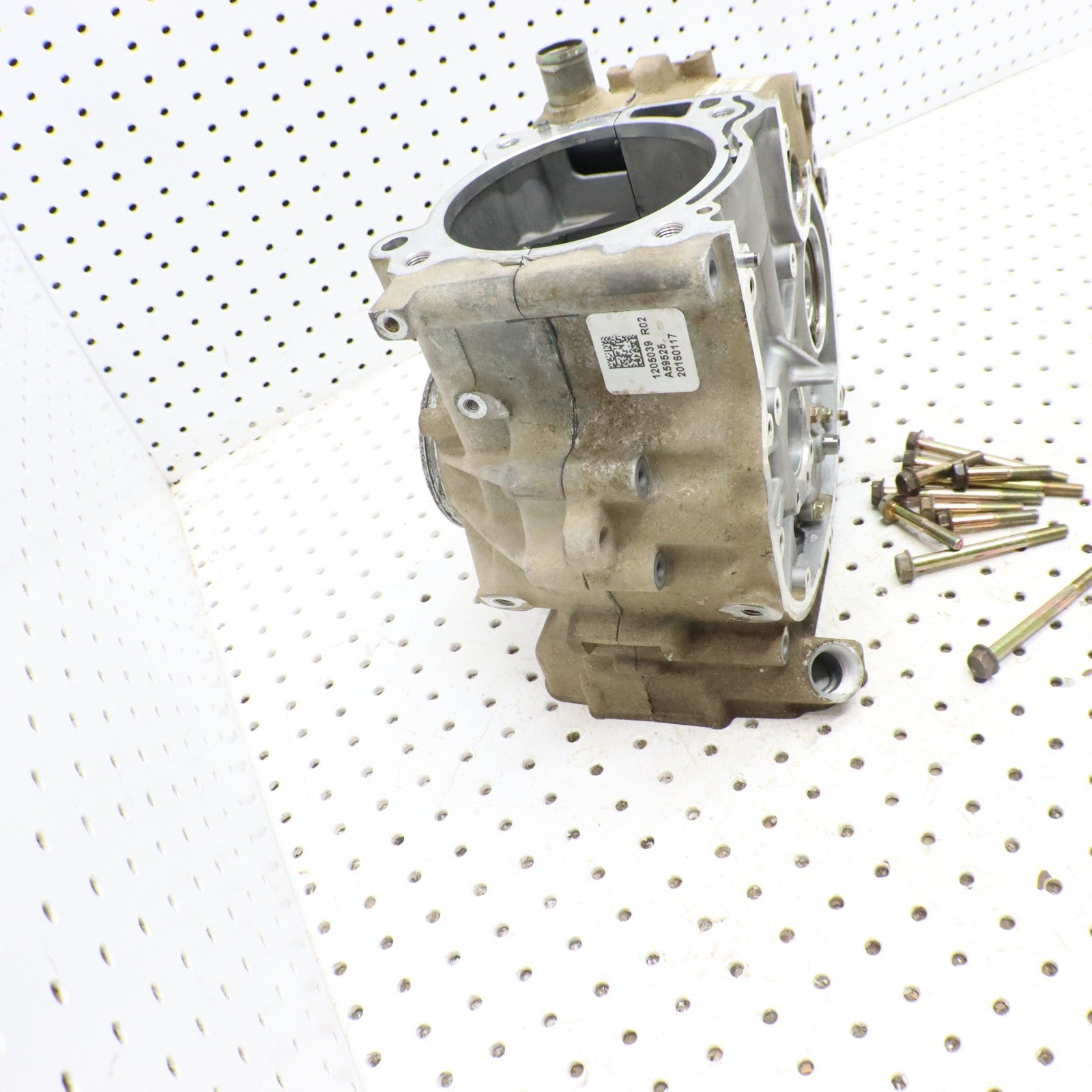 2016 Polaris Sportsman 570 Crankcase Engine Case 2205169; 2206361