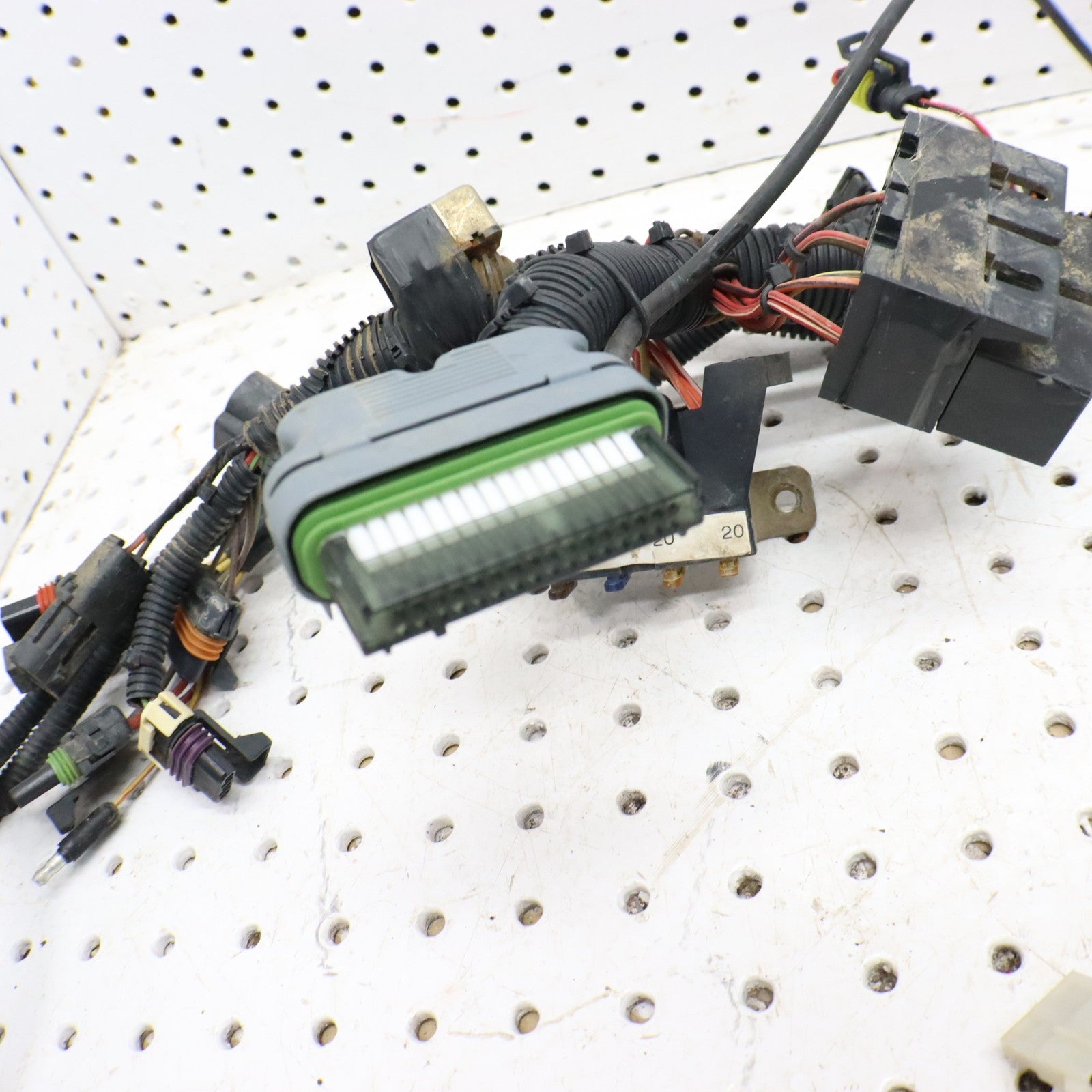 2009 Polaris Sportsman 800 Wire Harness 2410976; 2411473