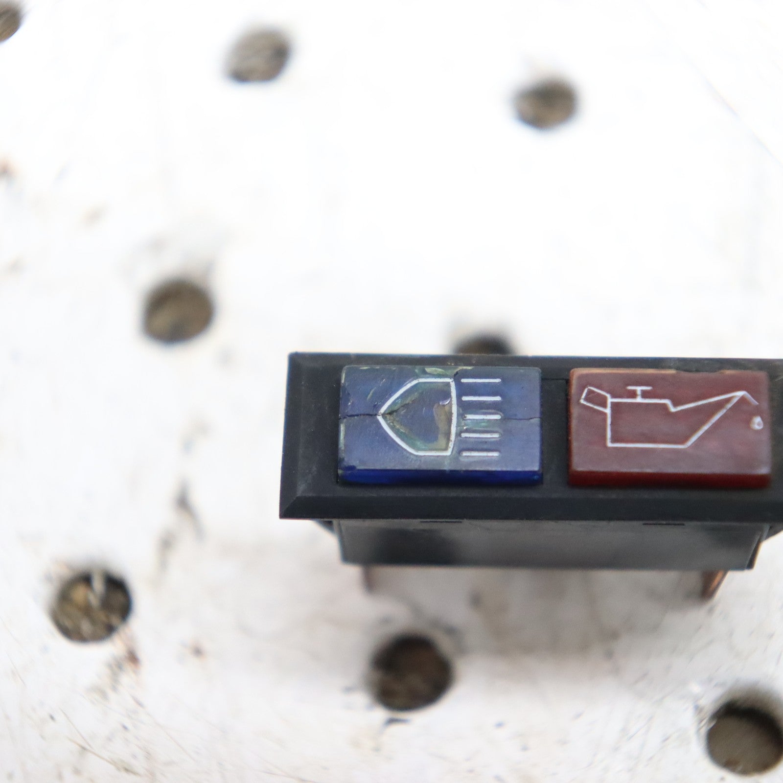 1995 Polaris Xplorer 400 Indicator Light INDIC LOW OIL&HI-BEAM. 4040052