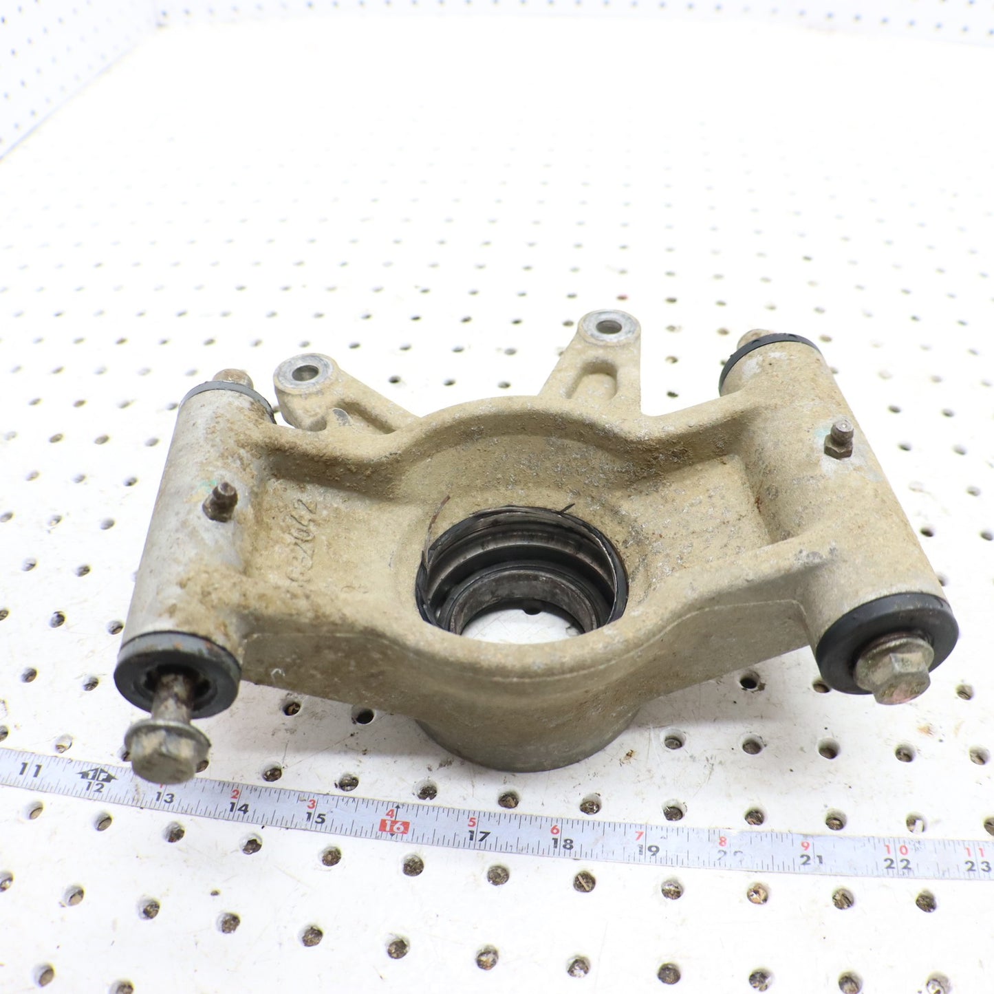 2009 Polaris Sportsman Xp 850 Bearing Carrier Knuckle Rear 5136106