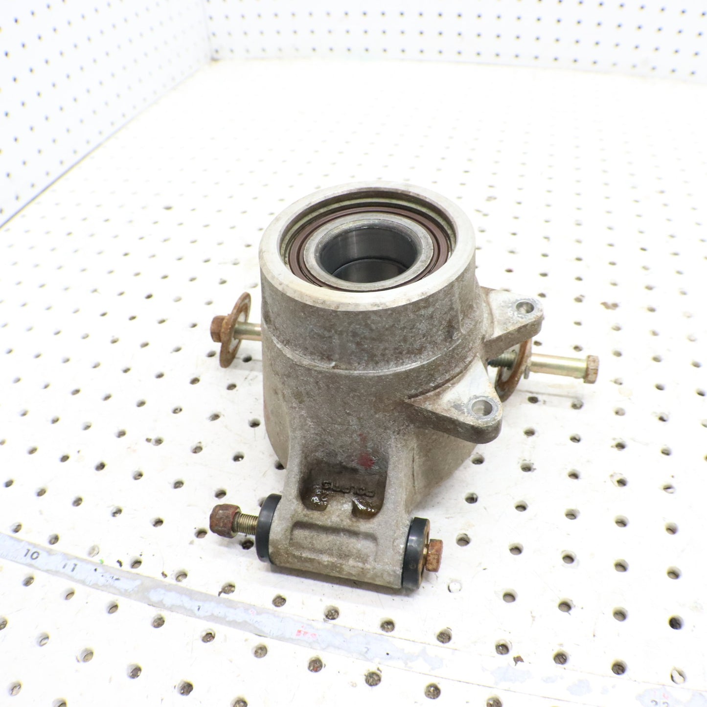 2003 Polaris Sportsman 600 RIGHT Bearing Carrier Knuckle Rear 5133663 5134206
