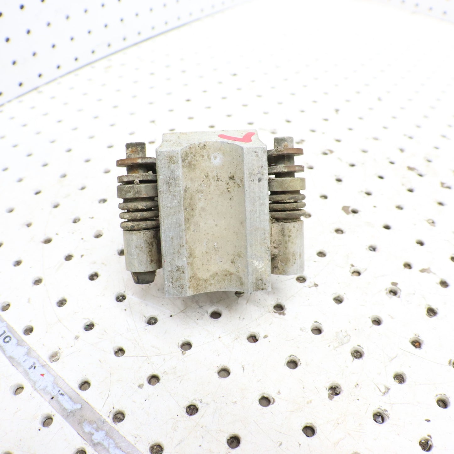 1998 Polaris Xplorer 400l Brake Caliper Front left 1910234 1910309