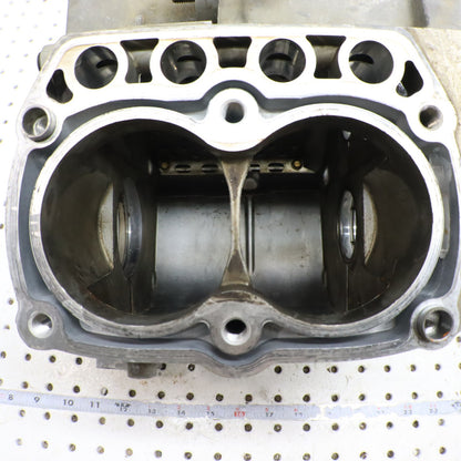 2009 Polaris Sportsman 800 Crankcase Engine Case 2203300 CRACKED !