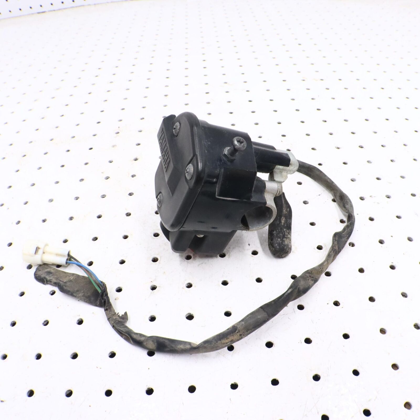 2013 YAMAHA GRIZZLY 700 THROTTLE LEVER ASSY 1HP-26250-00-00; 1HP-26250-03-00