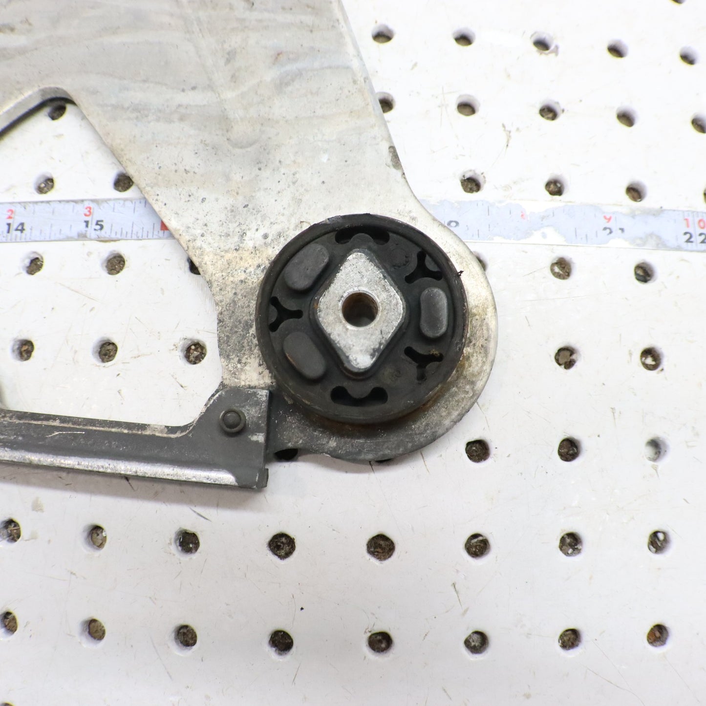 2009 Arctic Cat Crossfire R 8 Motor Engine Mount 0708-507