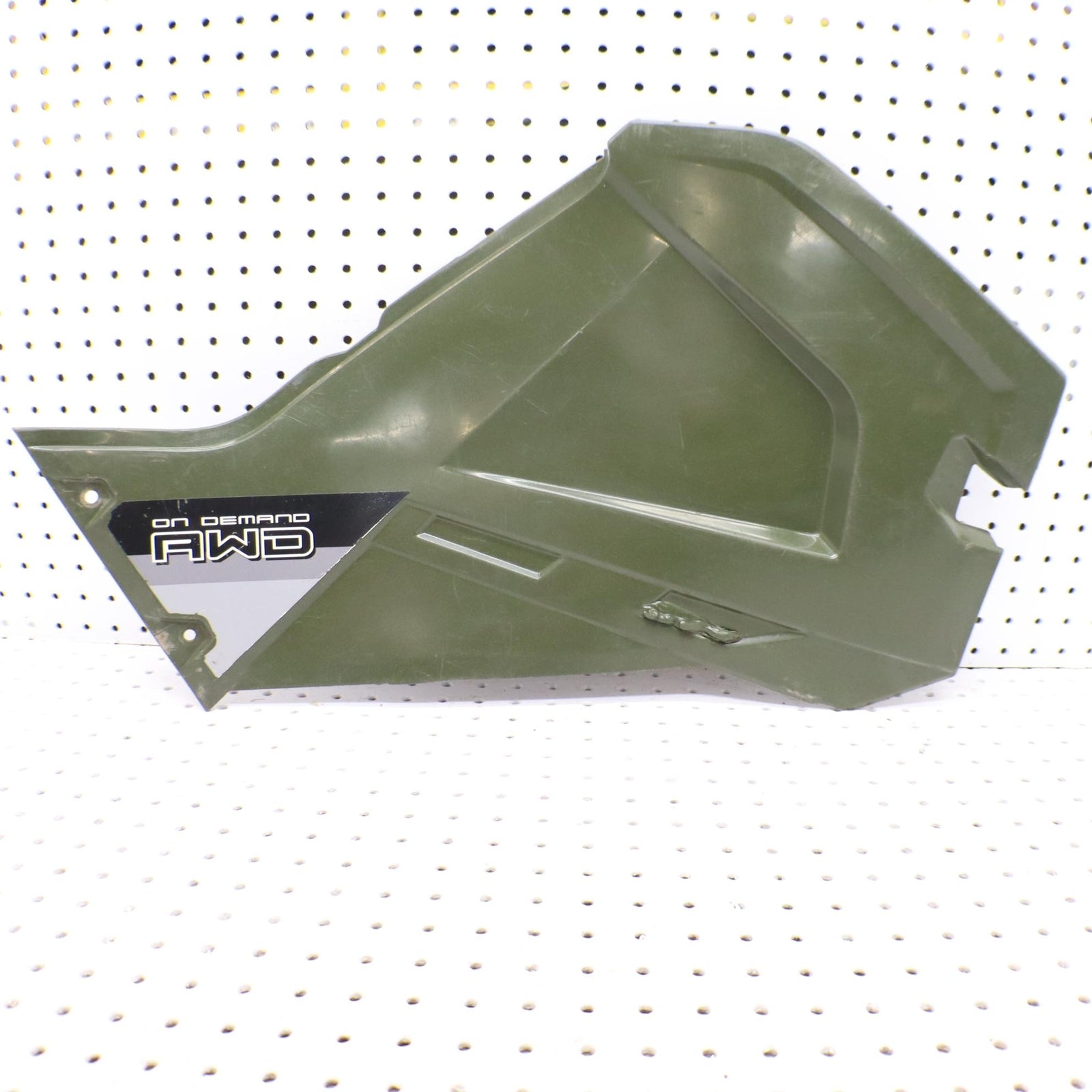 2014 Polaris Sportsman 570 Side Panel Cover Right 2636441-498 SMALL MELT SPOT