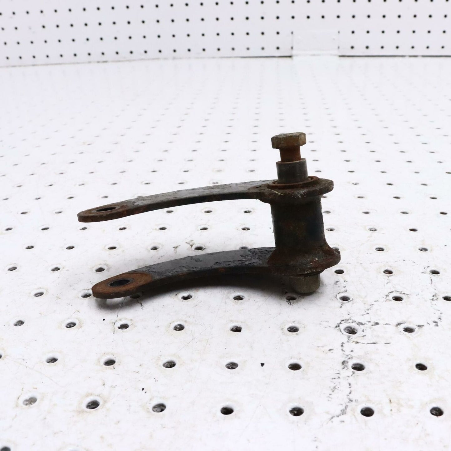 2007 POLARIS IQ 600 REAR SUSPENSION FRONTSHOCK PIVOT 1542059-067