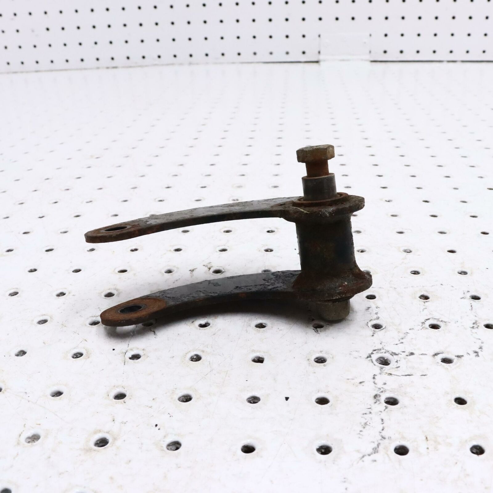 2007 POLARIS IQ 600 REAR SUSPENSION FRONTSHOCK PIVOT 1542059-067