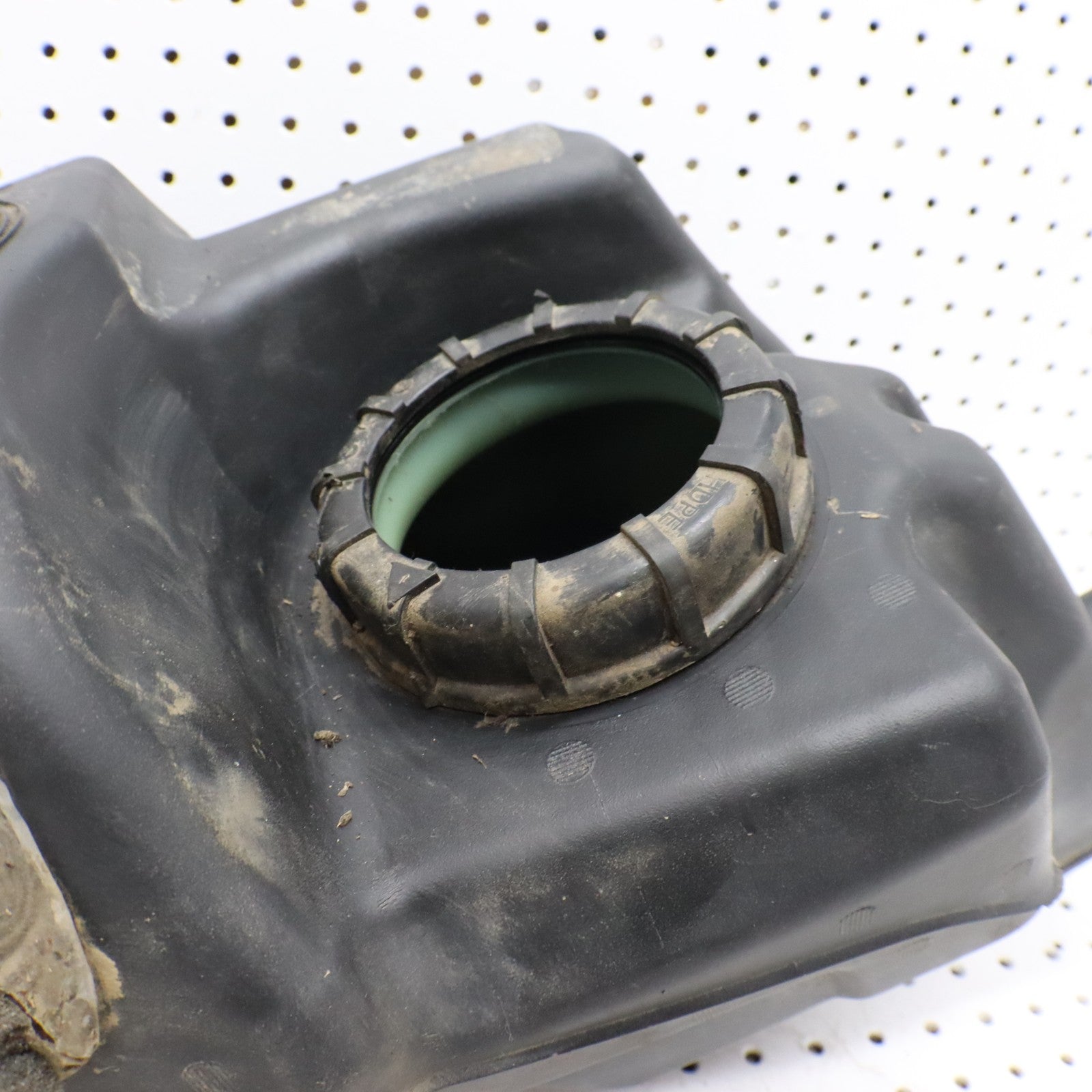 2008 Polaris Sportsman 800 Fuel Tank Gas Tank 2520502 2204719