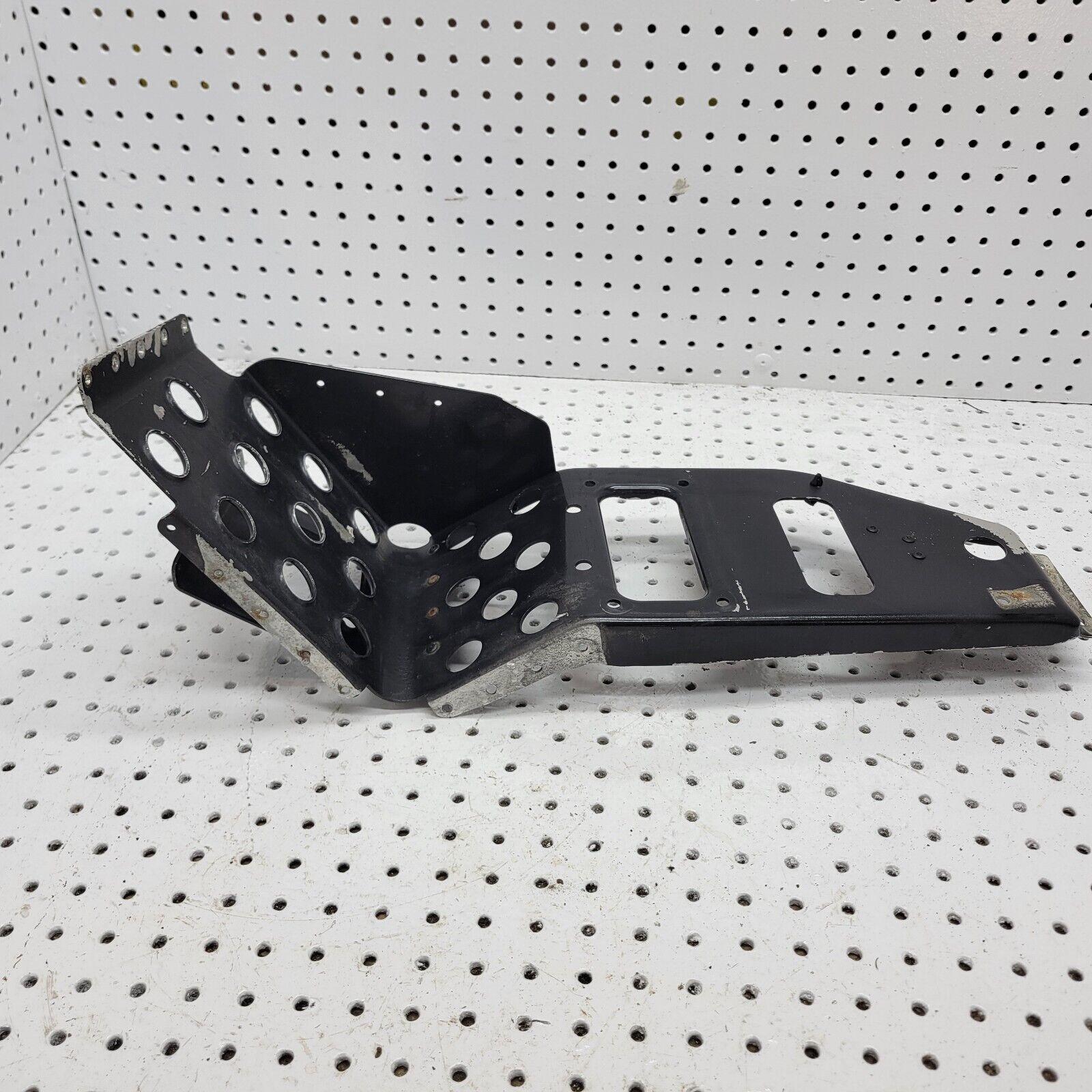 2000 ZL 700 RIGHT FOOTREST 1706-361