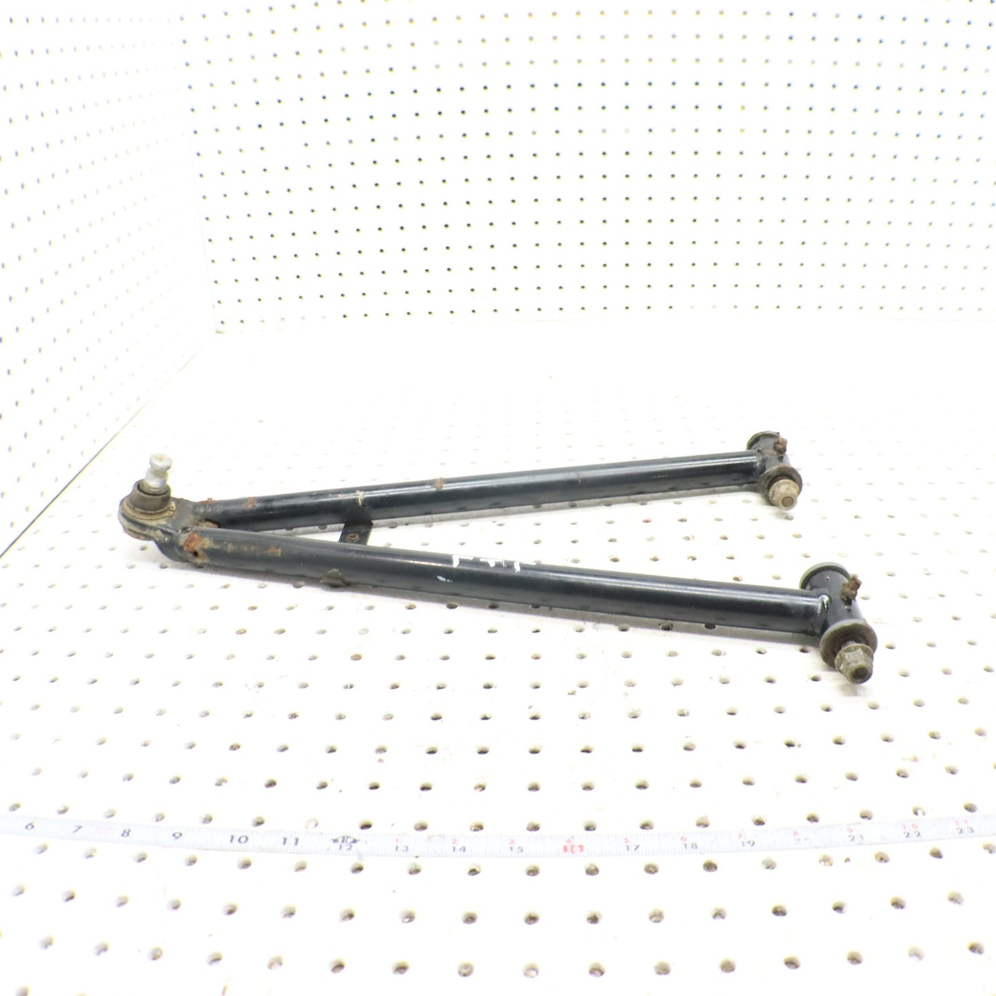2009 Polaris Sportsman Xp 850 Front Lower Left Control A Arm 1017156-067 1019810
