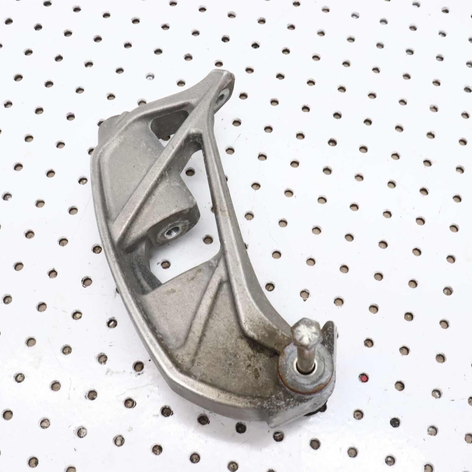 2006 POLARIS CLASSIC 700 LEFT FRONT STEERING ARM SPINDLE KNUCKLE 1822795