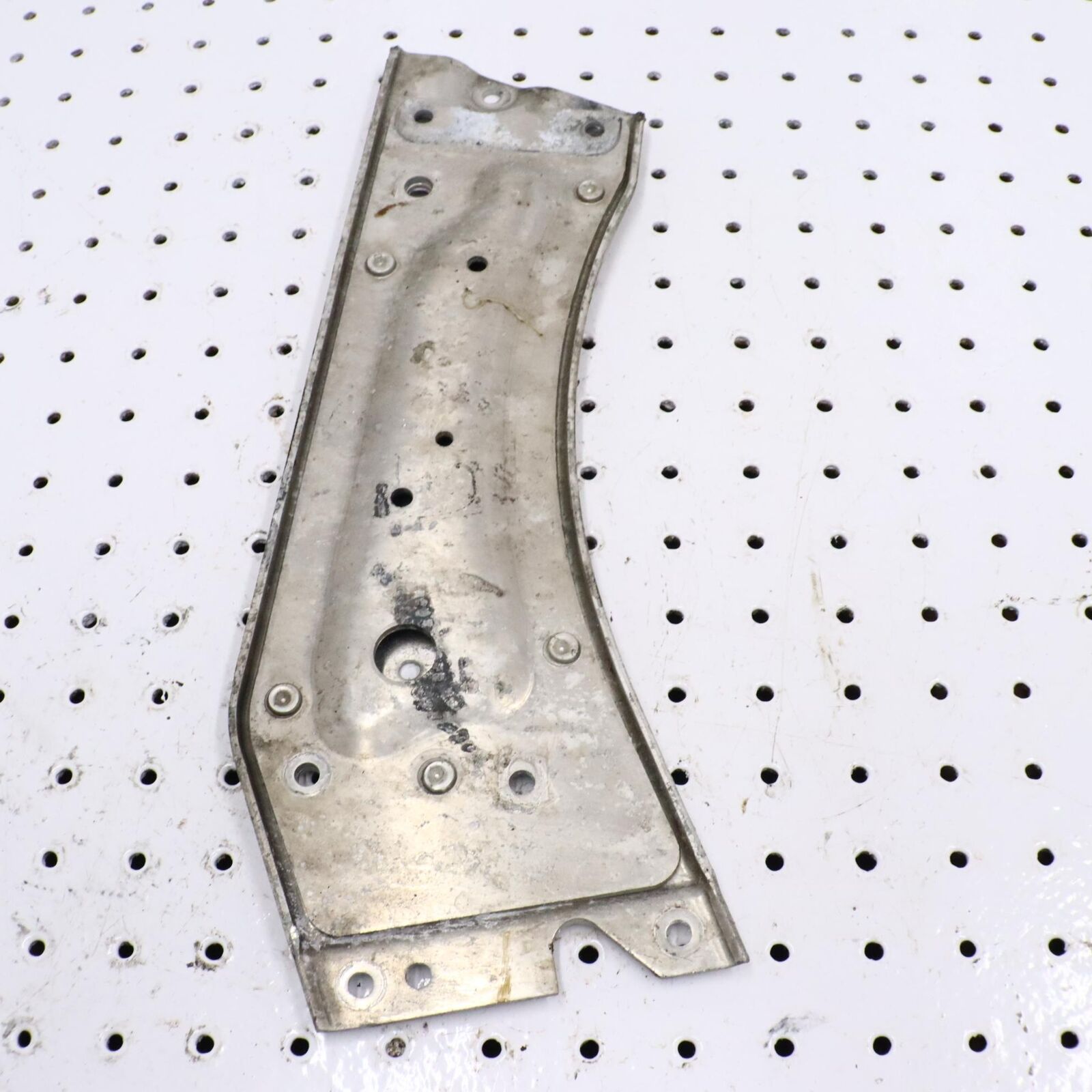 2006 POLARIS FUSION 700 ENGINE MOTOR MOUNT BRACKET 1015100