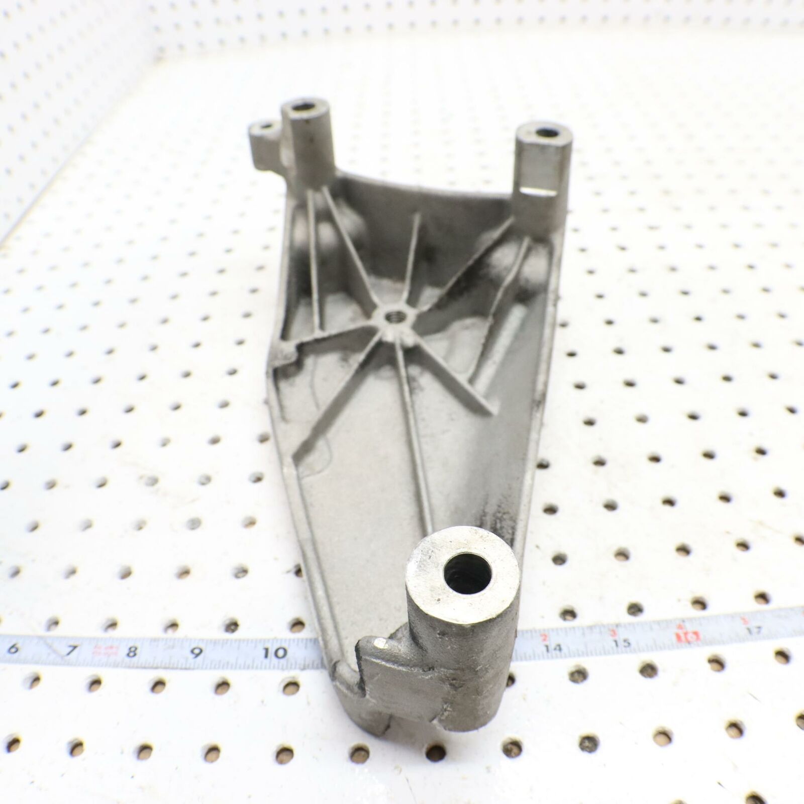 2006 POLARIS SWITCHBACK ENGINE MOTOR MOUNT BRACKET ALTERNATOR 0452974; 0454131