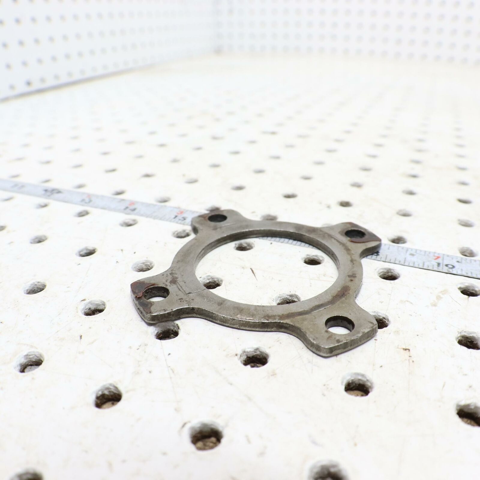 2000 POLARIS MAGNUM 325 TRANSMISSION BEARING COVER RETAINER 3233609