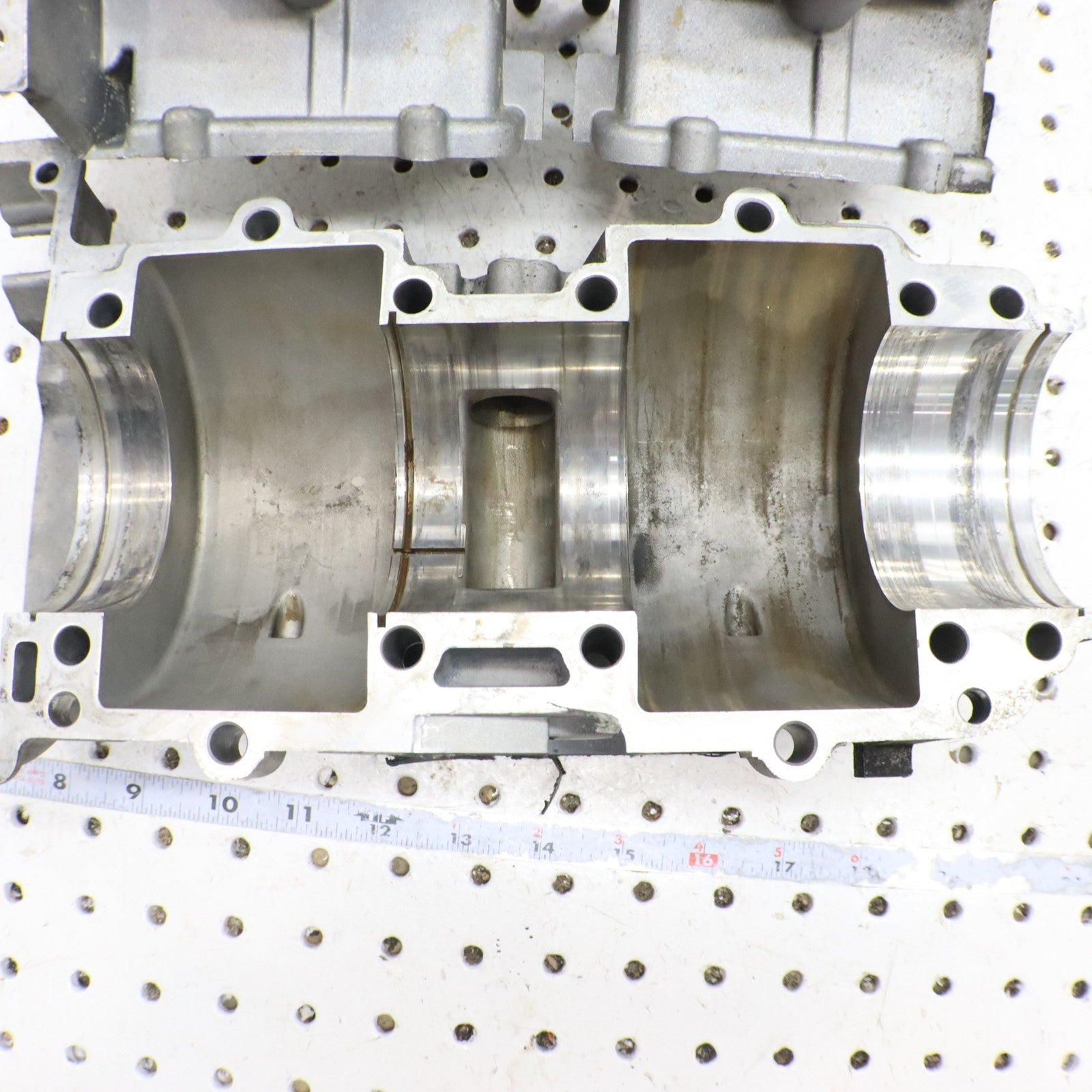 2007 Polaris Iq 600 Crankcase Engine Case Motor Case Crank Case 2203037; 1202738