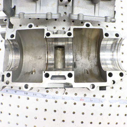 2007 Polaris Iq 600 Crankcase Engine Case Motor Case Crank Case 2203037; 1202738