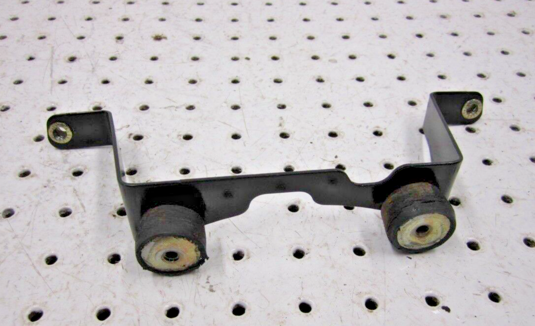 2000 POLARIS MAGNUM 325 2X4 OIL COOLER LOWER BOTTOM BRACKET 1013302