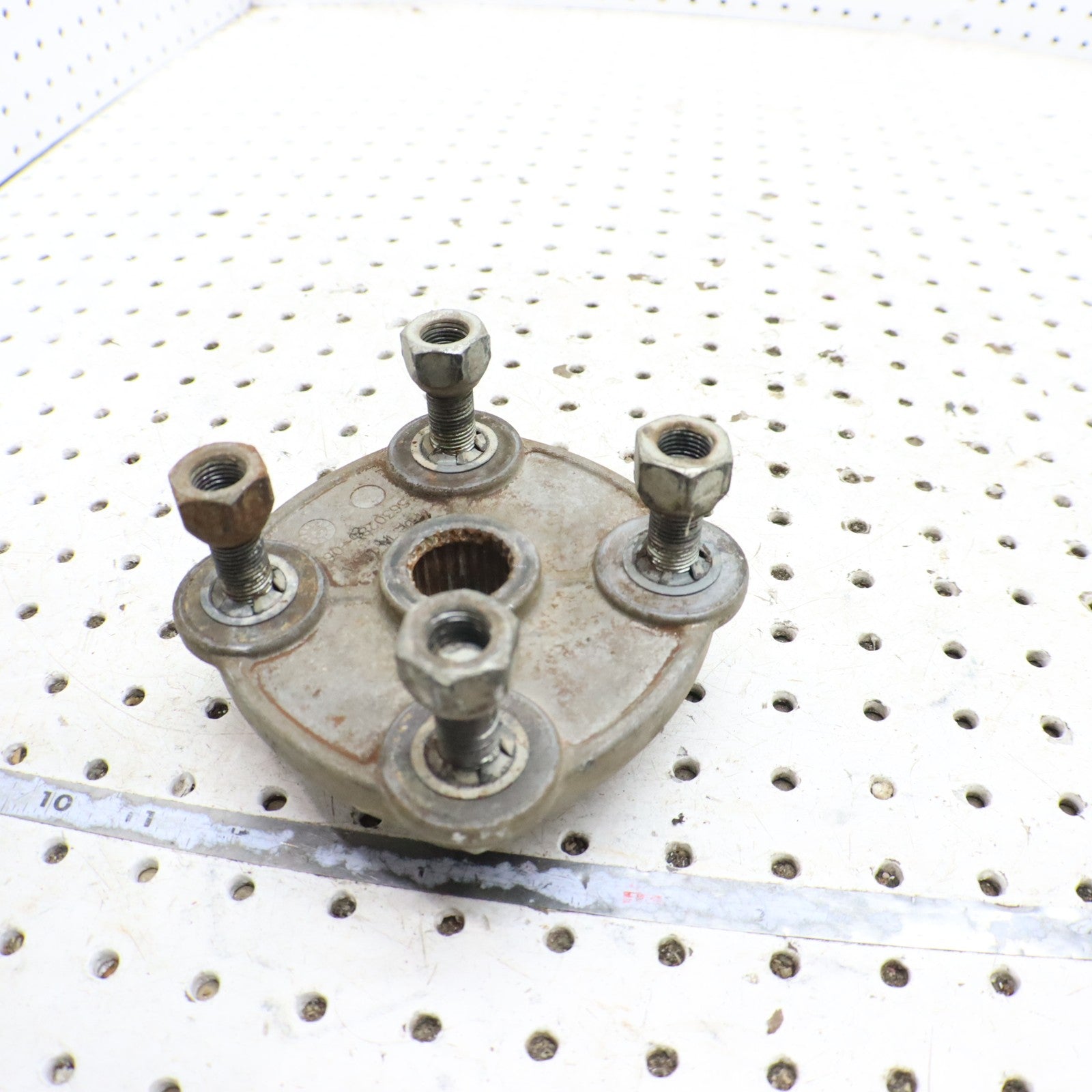 1995 Polaris Xplorer 400 REAR Wheel Hub 2200341