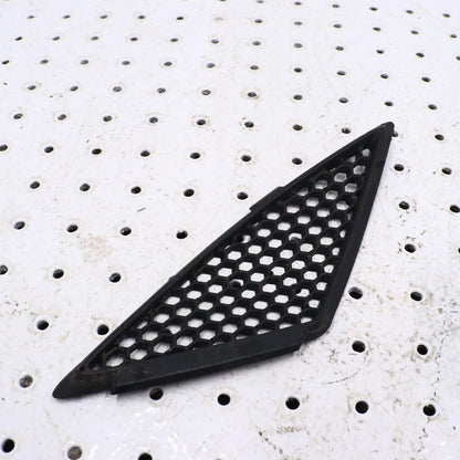 2006 POLARIS FUSION 700 RIGHT HOOD LOUVER SCREEN VENT COVER 5435855-070 