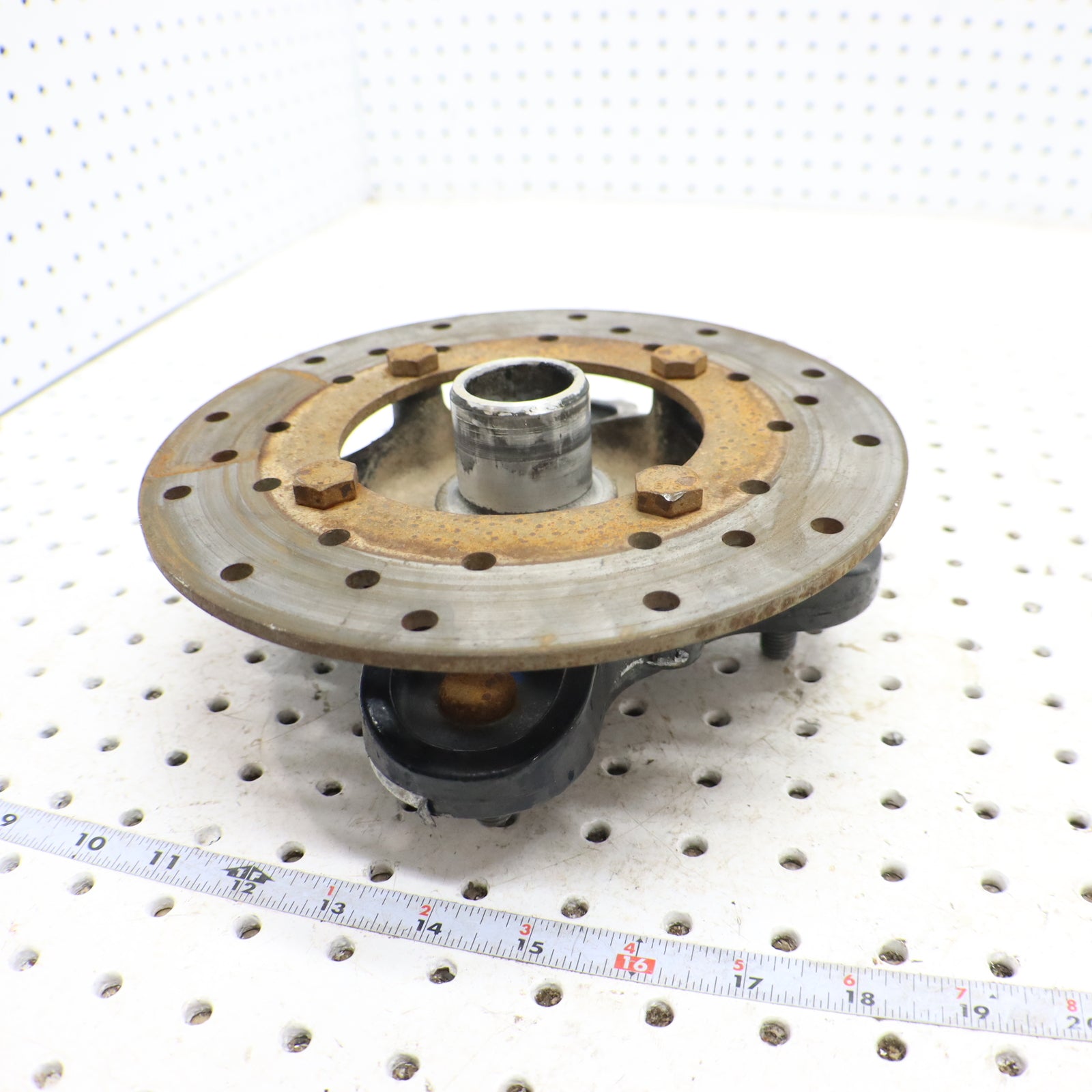 2013 Polaris Ranger Xp 900 Wheel Hub REAR 5137431-067; 5142964-067